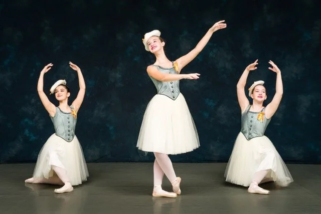 DanceFoundry2022-2008 Medium.jpeg