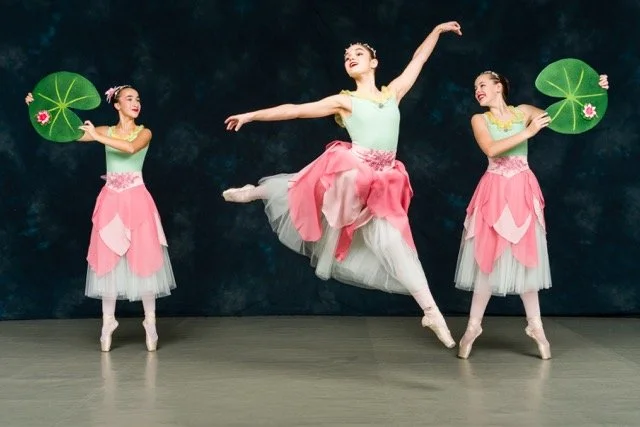 DanceFoundry2022-2070 Medium.jpeg