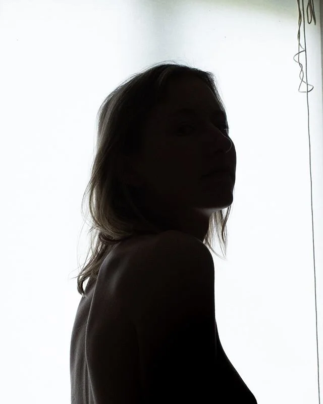 Värmlandsporträtt ❤️.
.
.
.
#ricohgriii #grsnaps #ricohgr3 #portraitphotography #ricohimaging #somewheremagazine #ricohgrphotography #grist #minimalzine