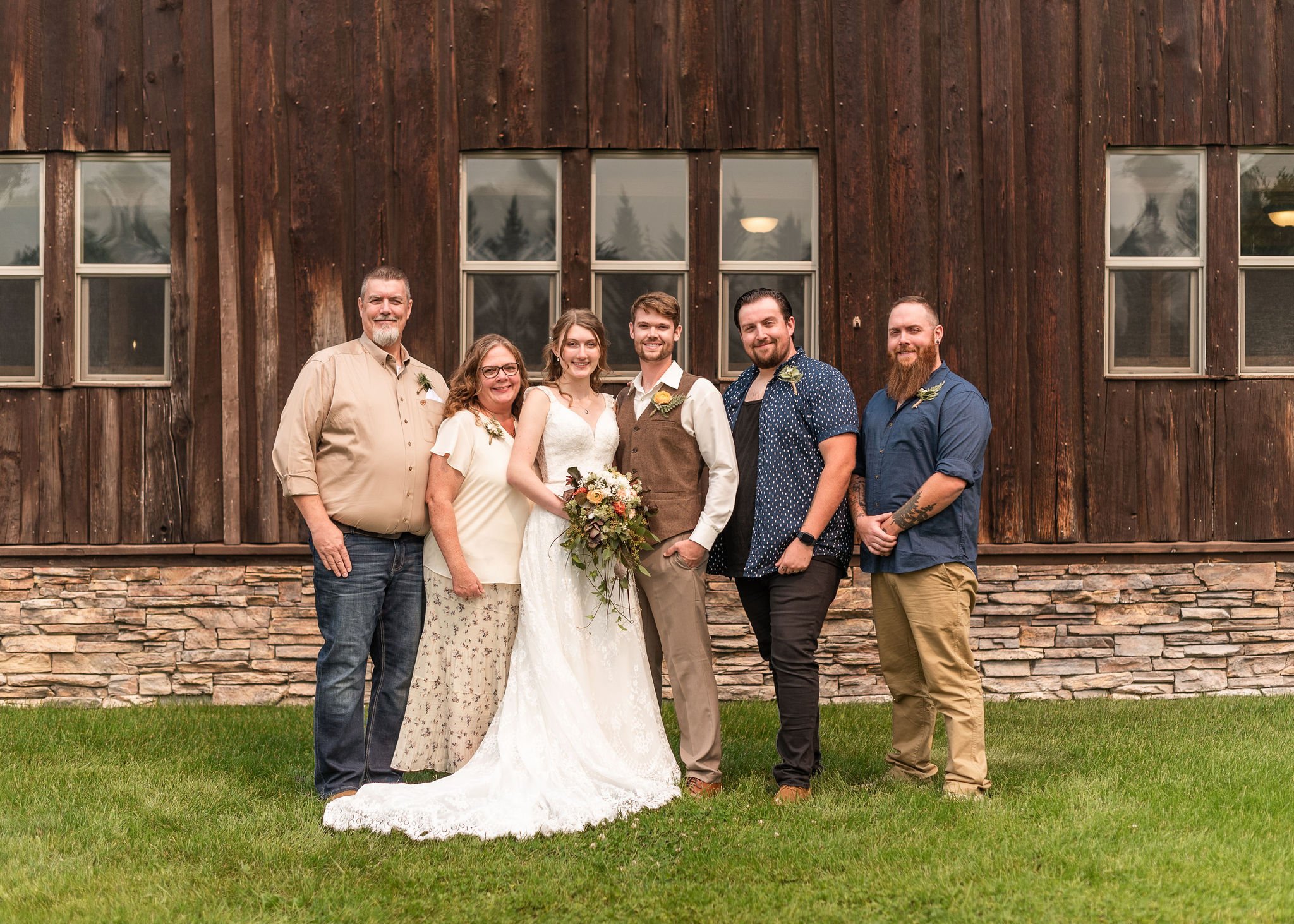 Sandpoint-Idaho-Barn-Wedding-206.jpg