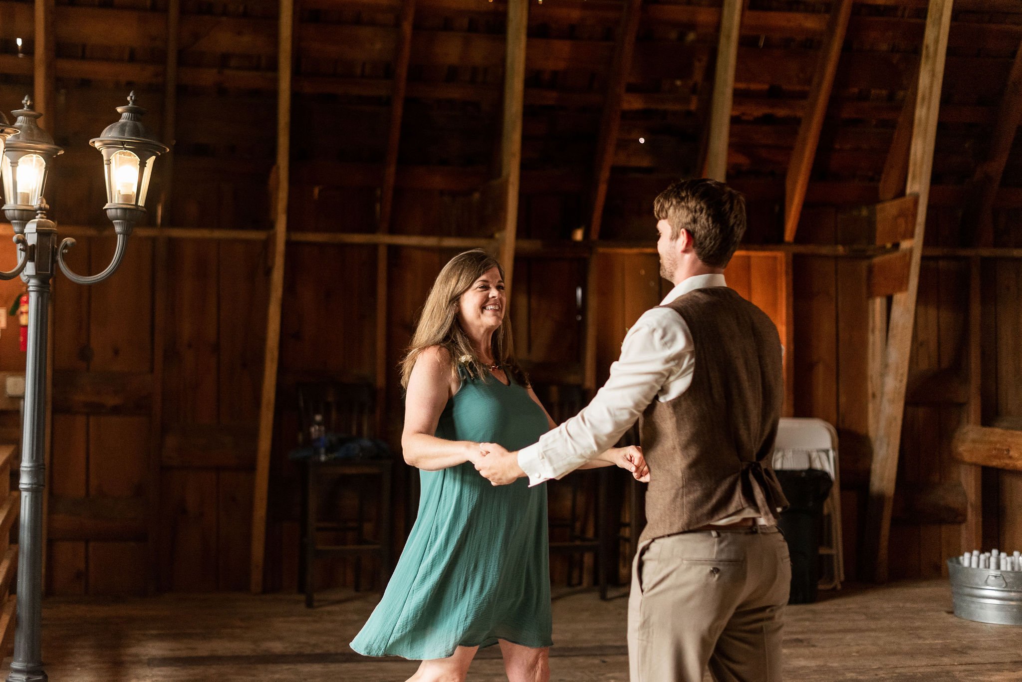 Sandpoint-Idaho-Barn-Wedding-358.jpg