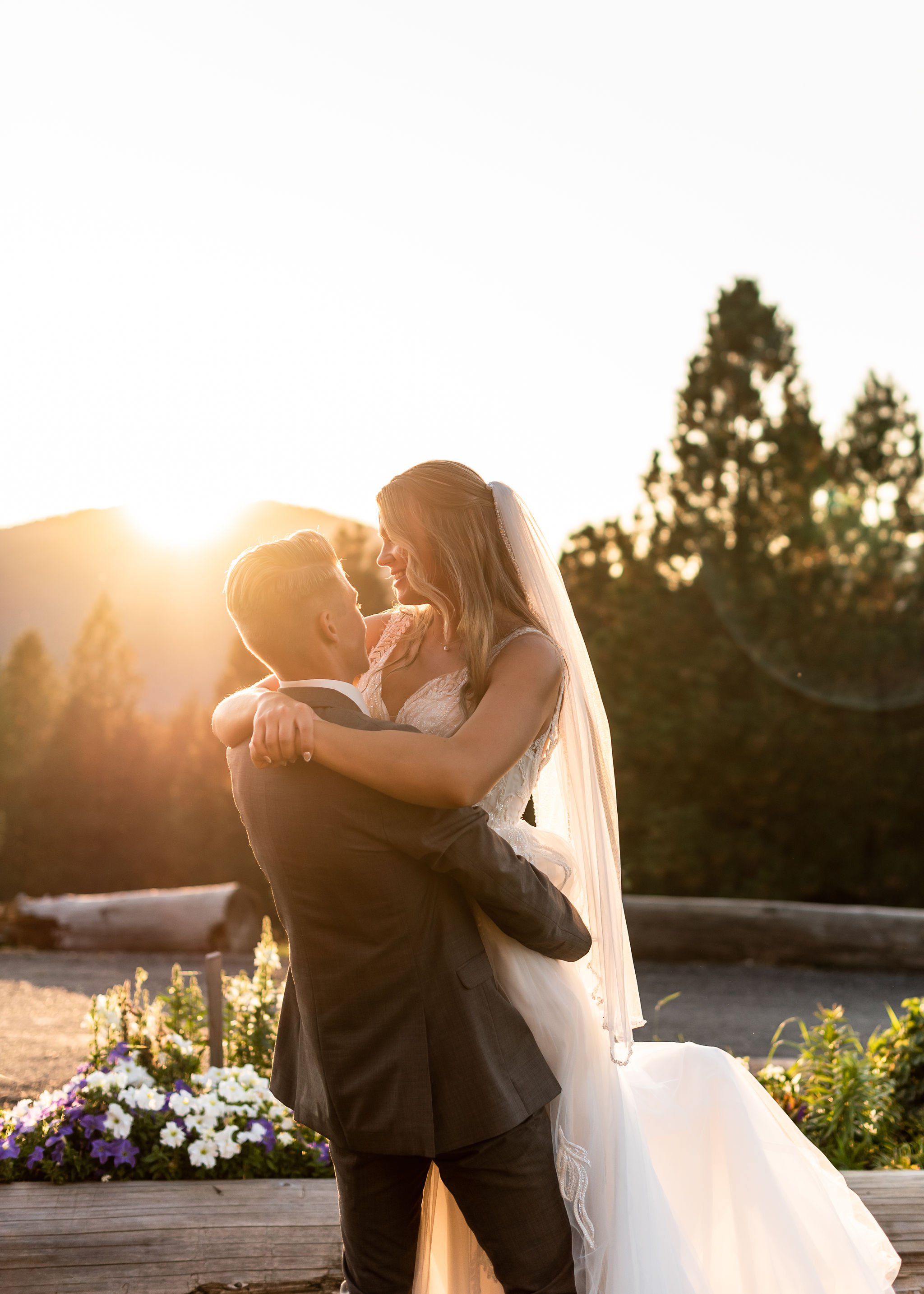 Timeless-Fall-Idaho-Wedding-413.jpg