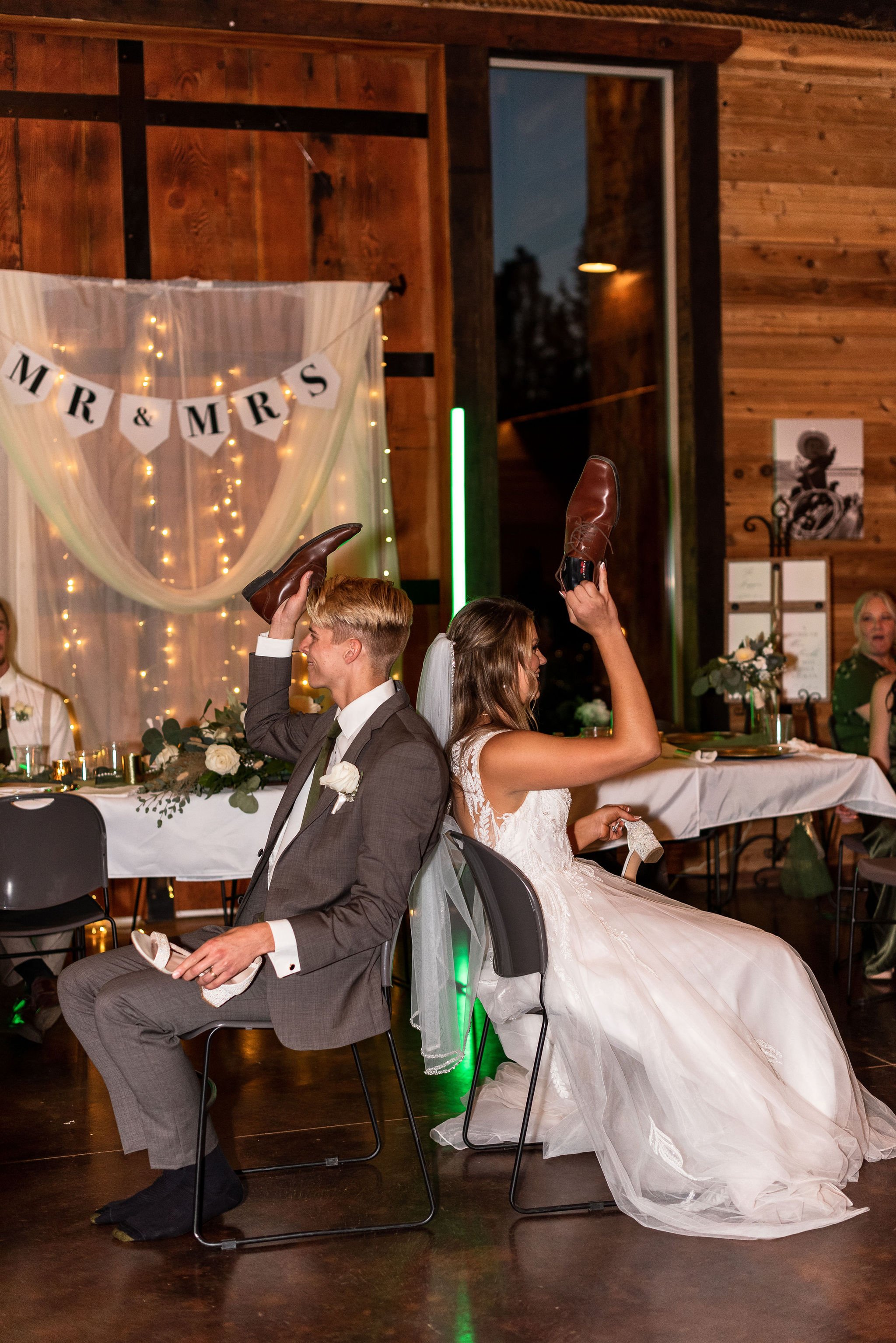 Timeless-Fall-Idaho-Wedding-507.jpg