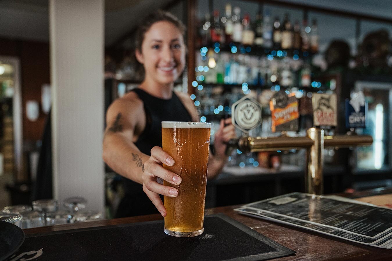 The Roey Sports Bar Roebuck Hotel Broome — Western Australia