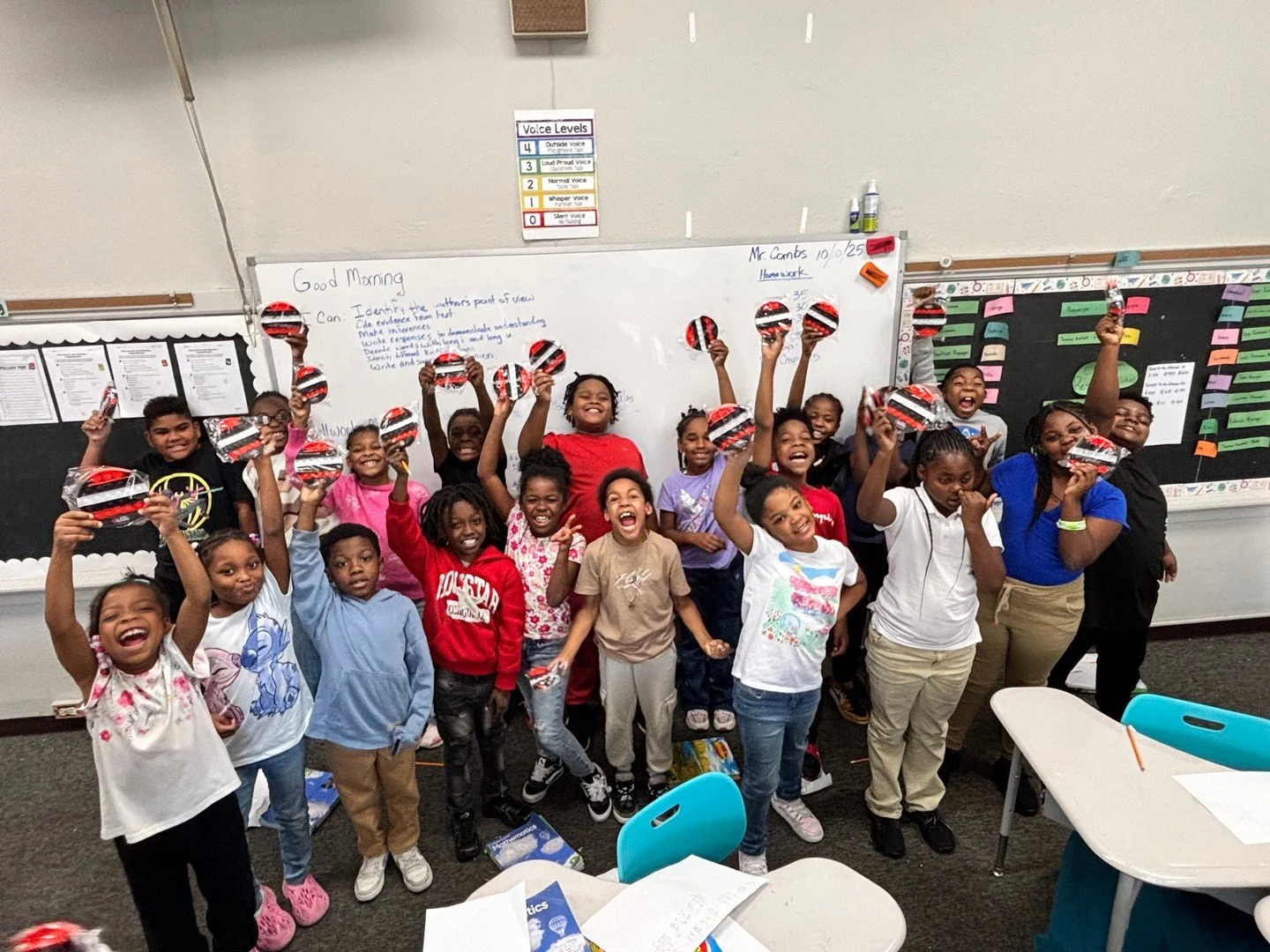 Congratulations to Mr. Combs' 3rd grade class for winning this week's attendance challenge with 94.5% attendance! Great job scholars! Keep coming to school ready to learn!