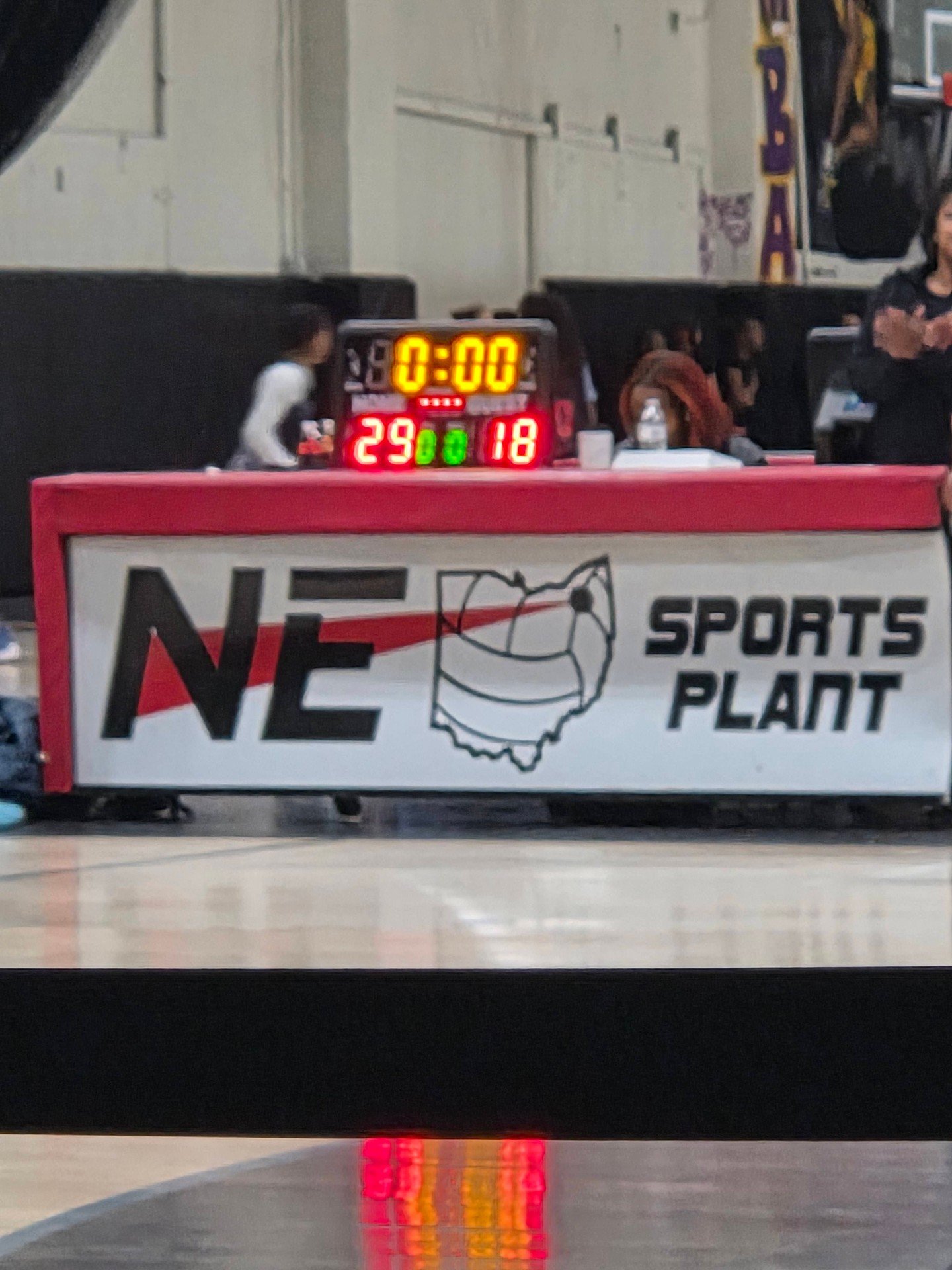 What do you do on a cold wintery Saturday? Attend an Eagles basketball  game 🏀 
Let's gooooo Eagles!!