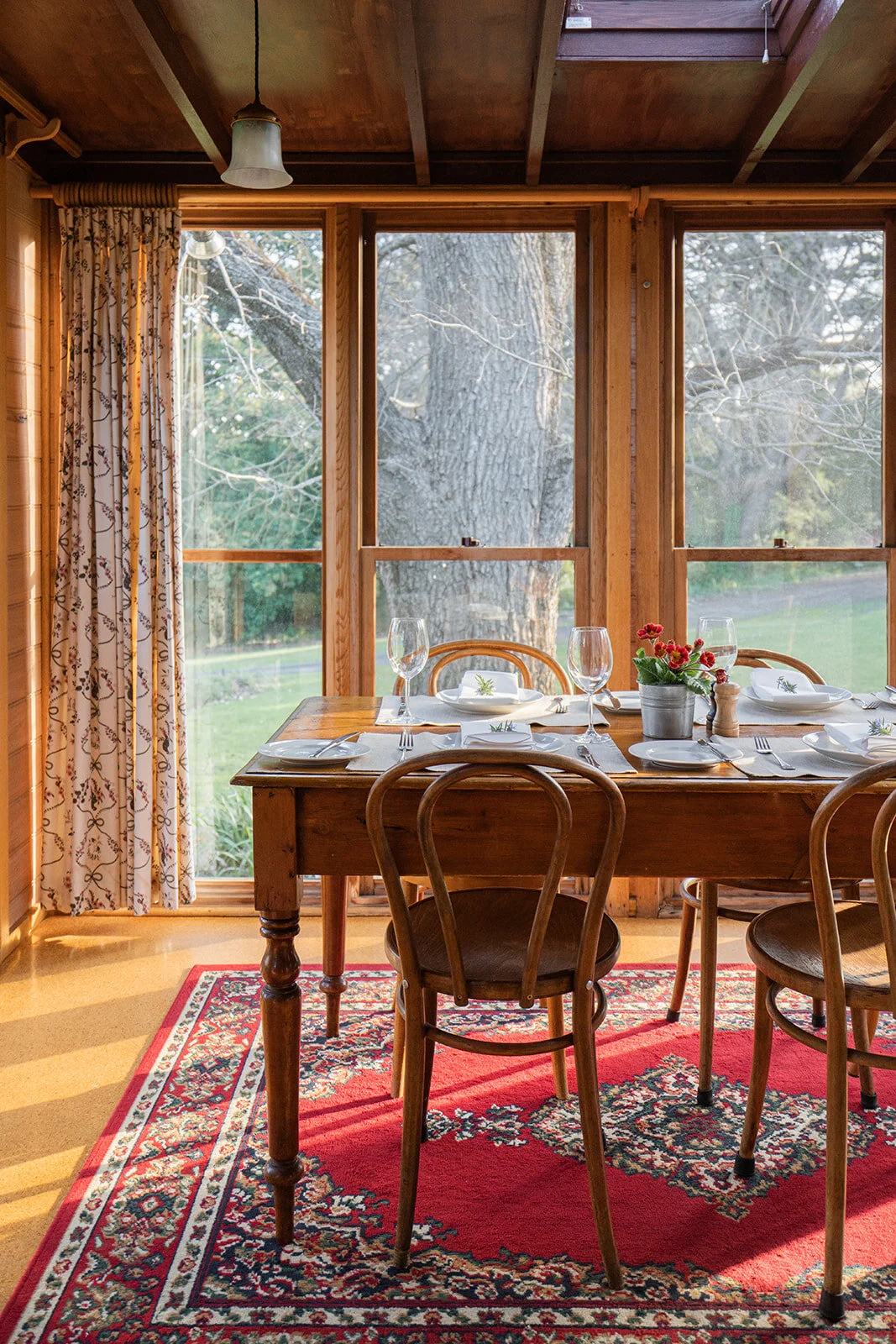 braeside-mt-macedon-cottage-barn-dining-view-2.jpg