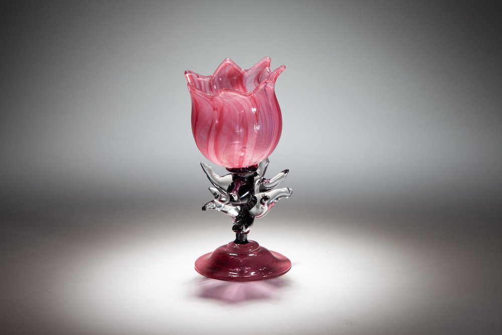 gordon-studio-glass-glassart-glassblowing-kingscup23-pink-tulip.jpg