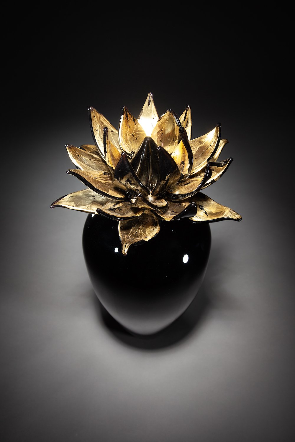 Gordon-Studio-Glassblowers-JamFactory-50-Eileen-glassblowing3.jpg
