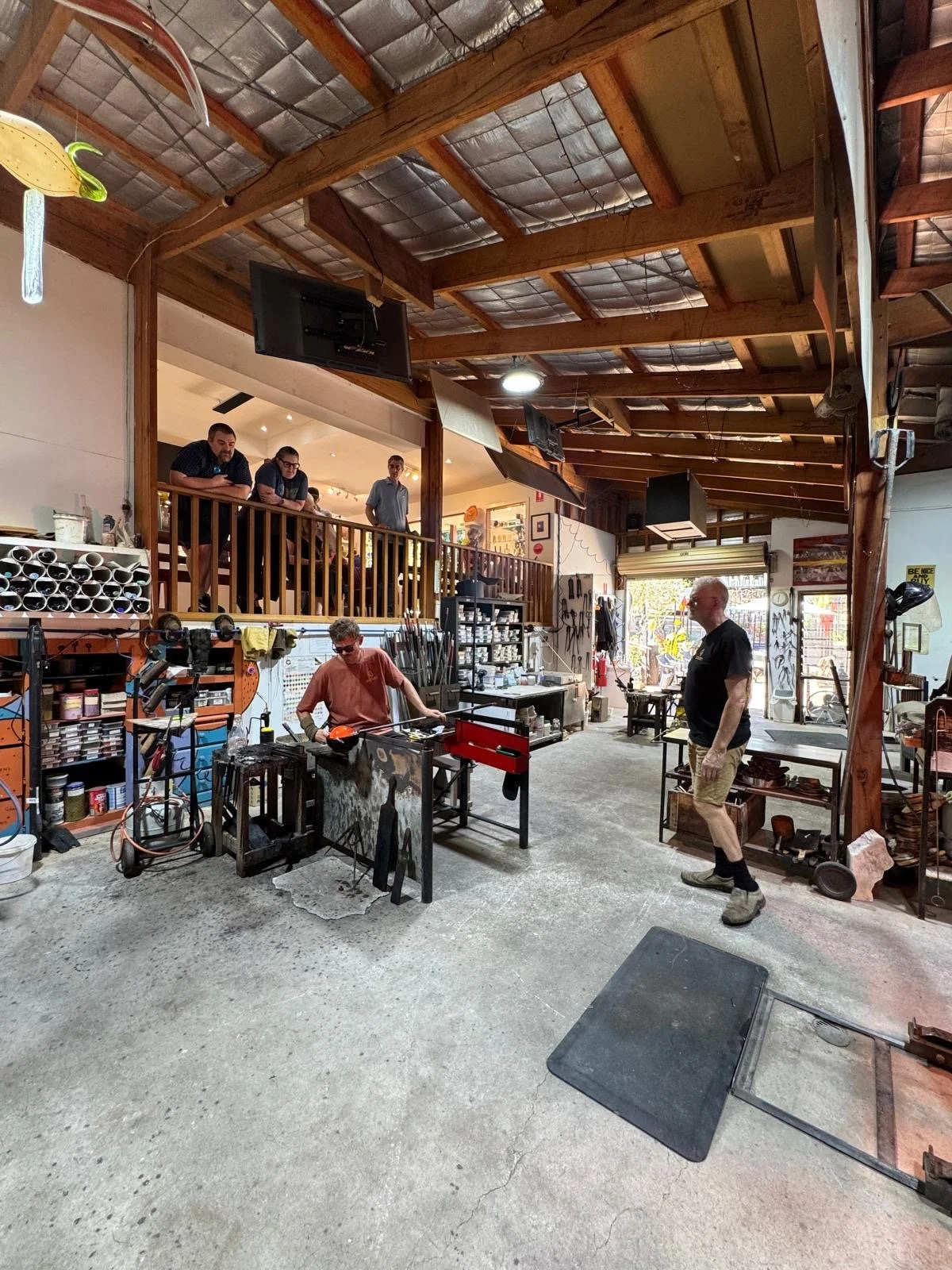 gordon-studio-glassblowers-autumn-glass-travellers5.JPG