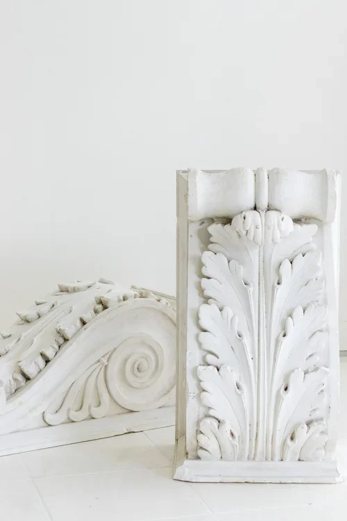 ANTIQUE PAIR OF PLASTER CORBELS