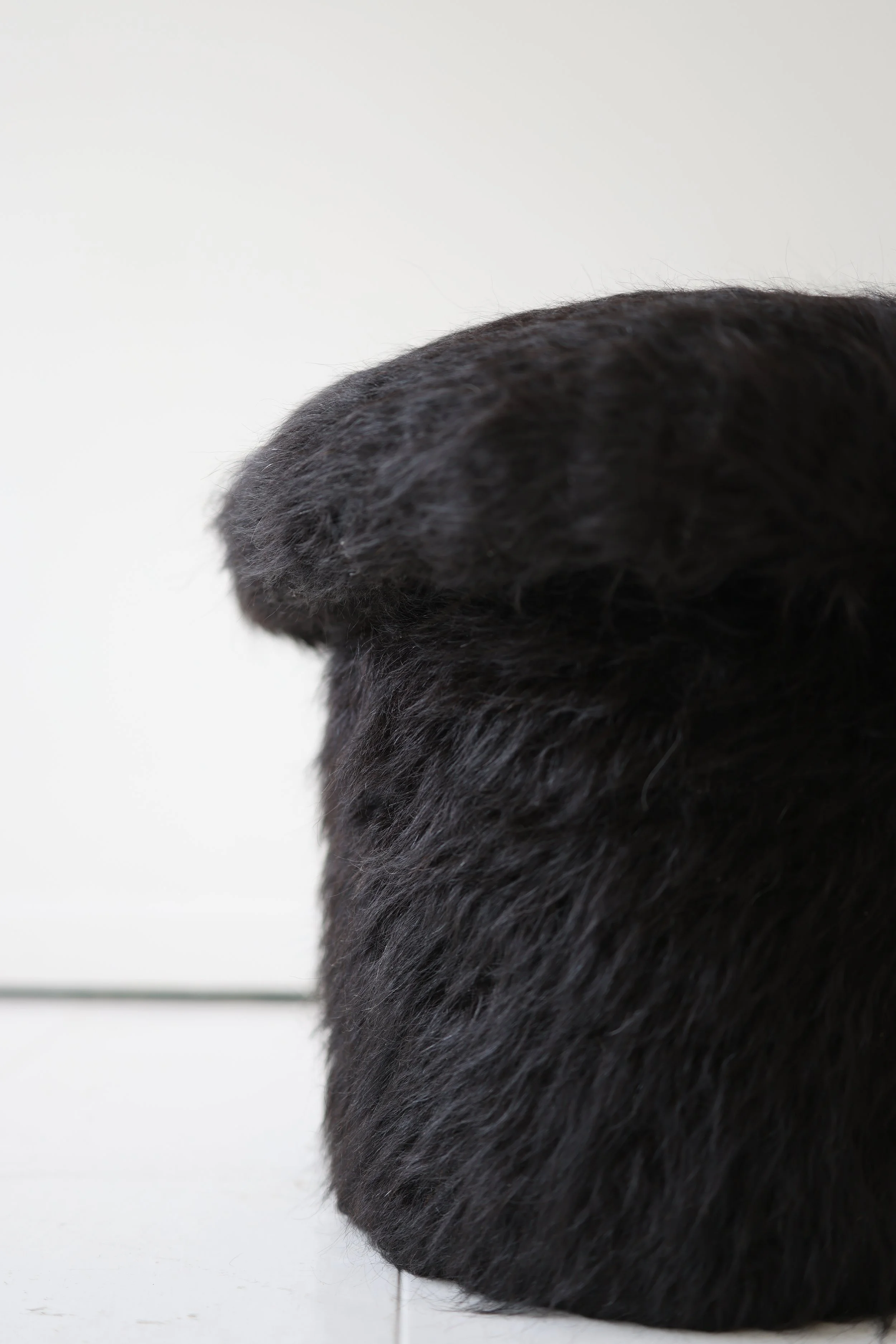ANGORA MUSHROOM POUF