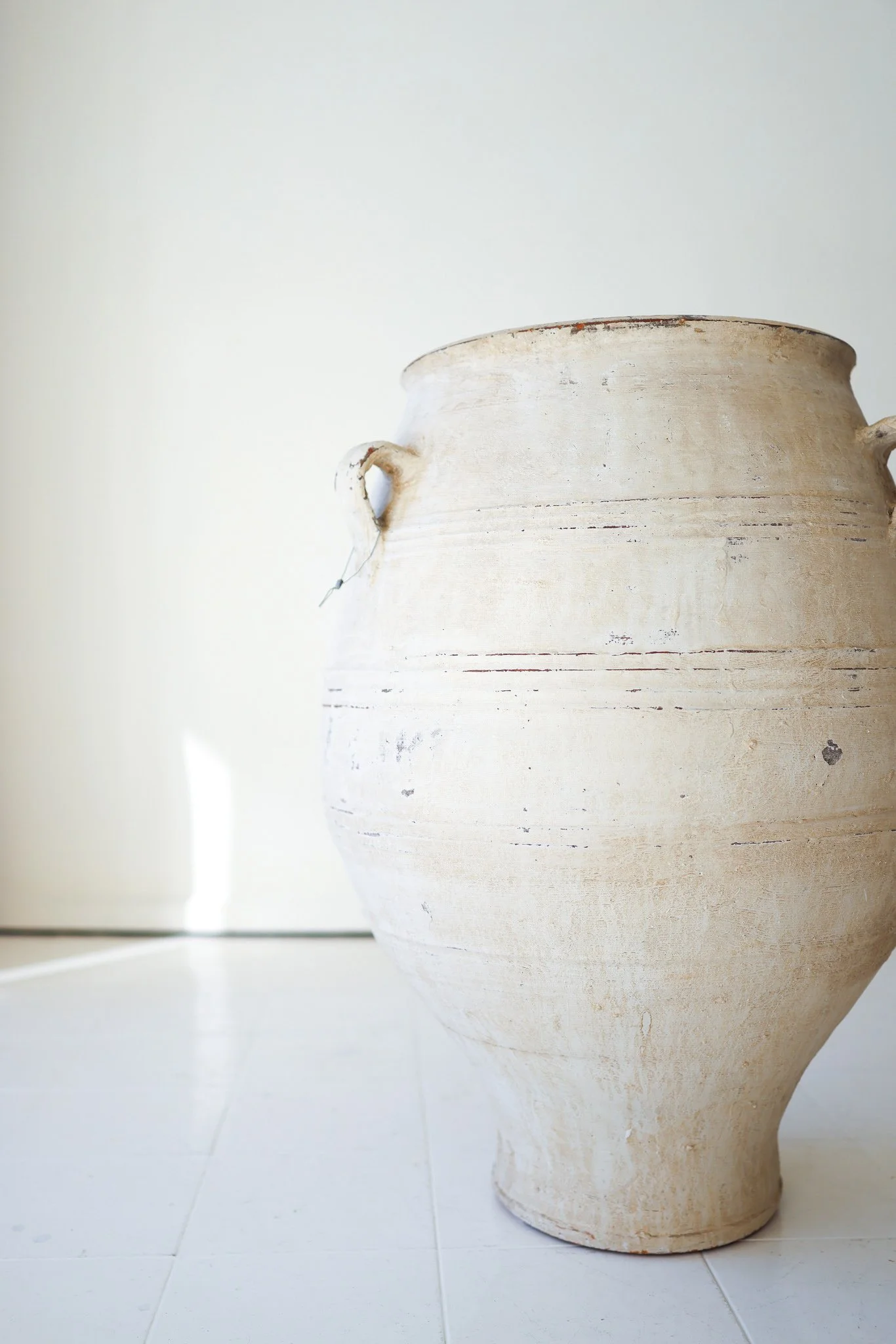 ANTIQUE XL OLIVE JAR