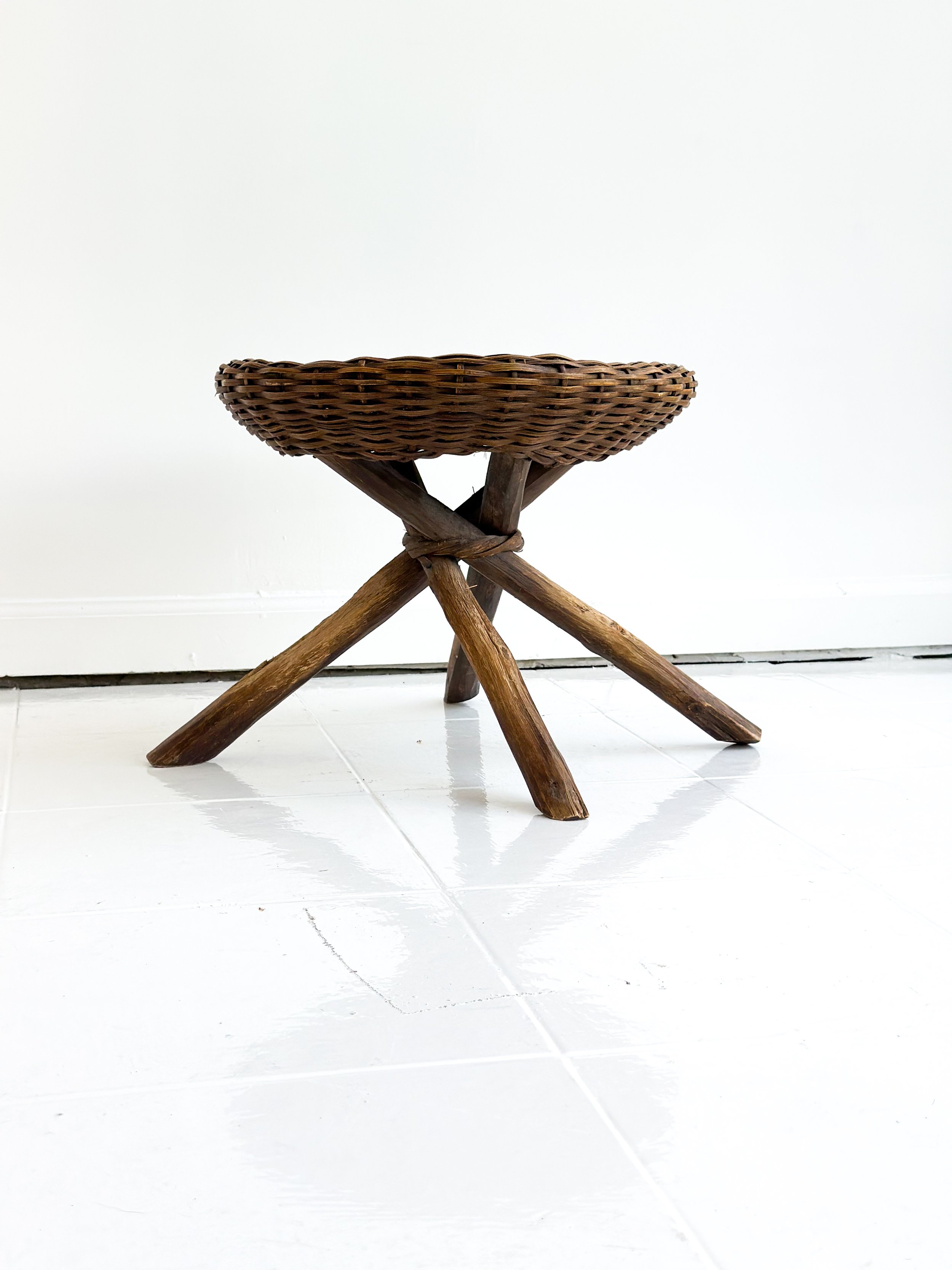 ANTIQUE EUROPEAN WICKER STOOL