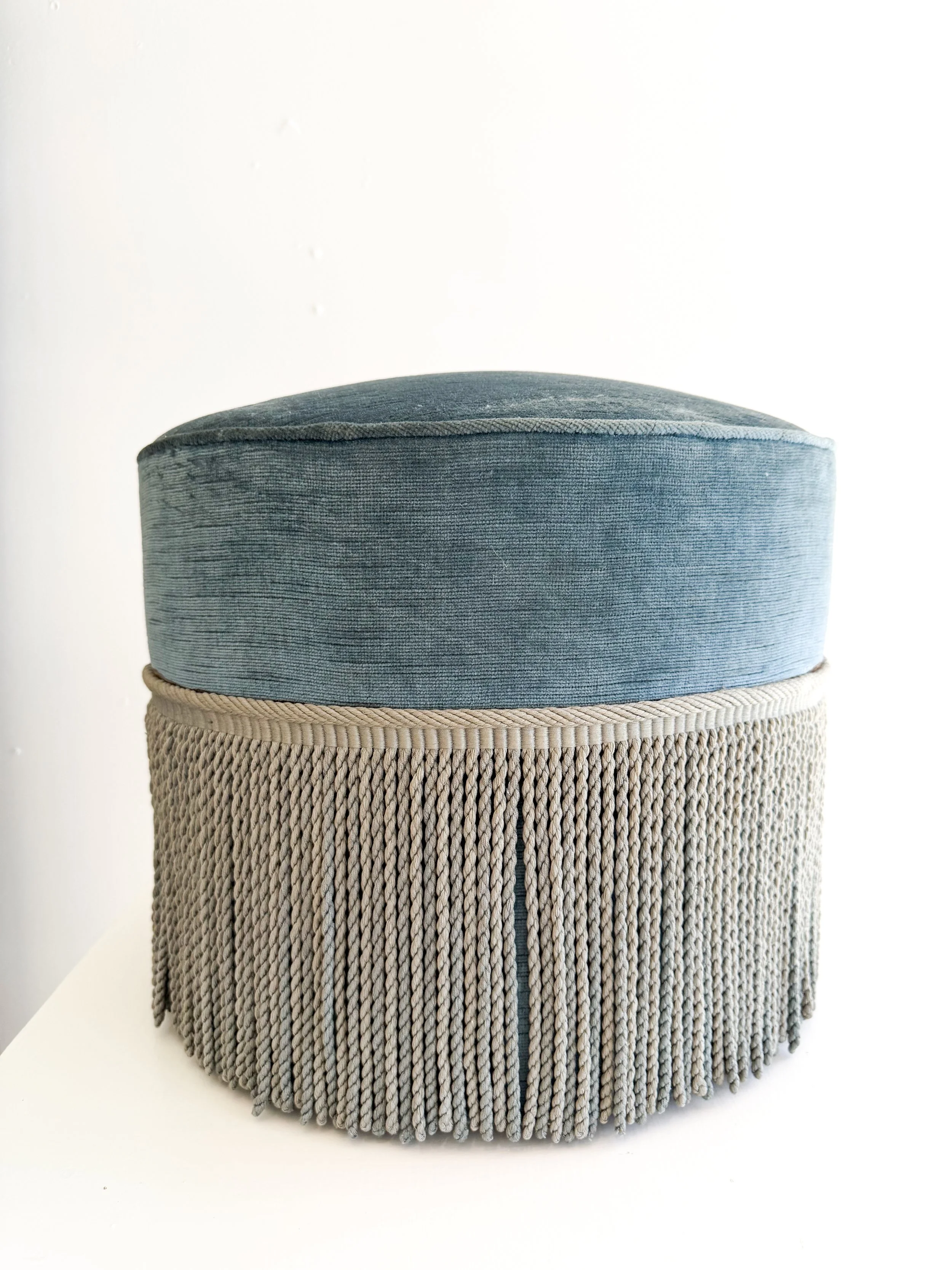 HAND CARVED TRUNK CHAIR (Copy)