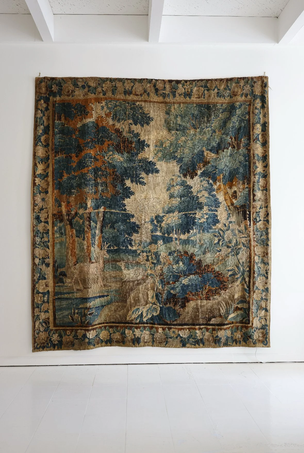 18TH CENTURY TAPESTRY