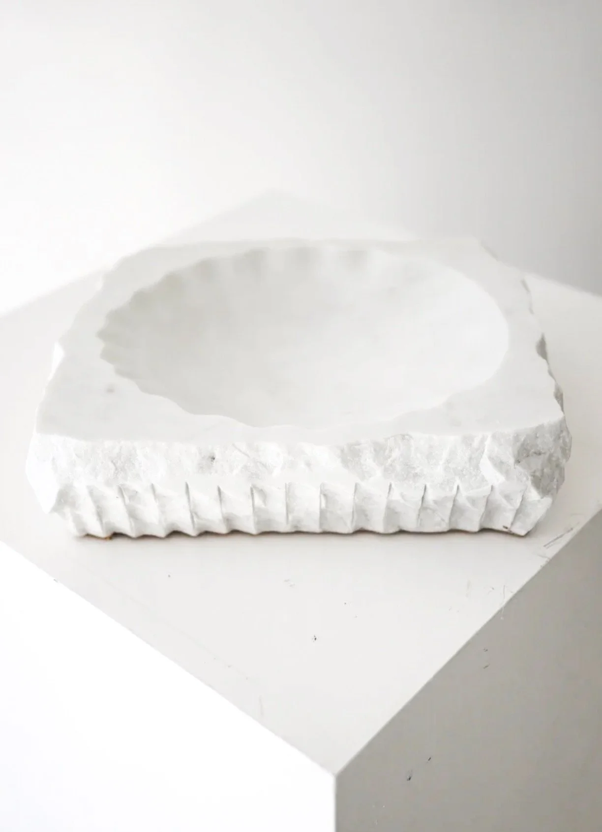 MARBLE FLUTED BOWL