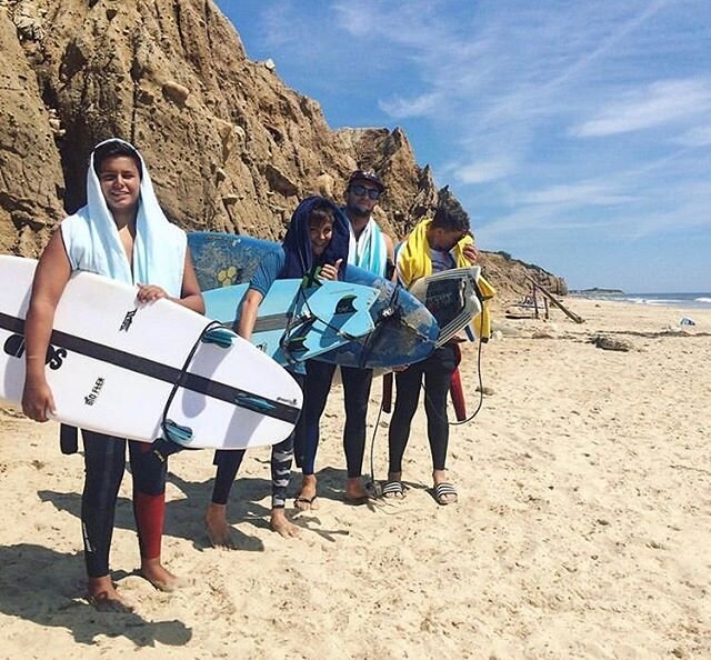 Our advanced team enjoying some summer swells #squad #surfteam #theboys #advanced #coaching #training #summersessions #salty