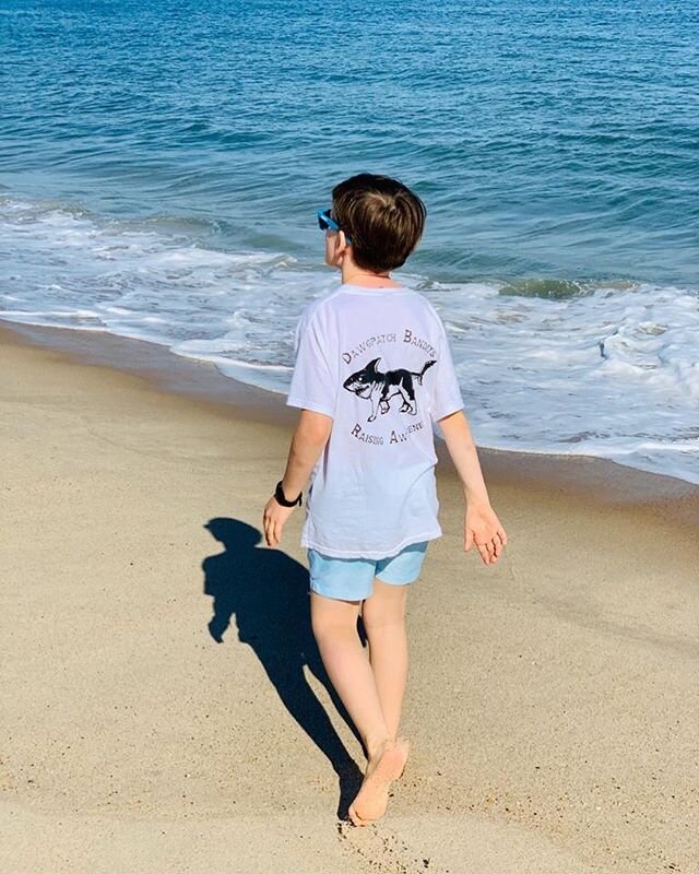 Dawgpatch surf team rider Henry! Inspiring the youth to lead a life of fitness, awareness, unity and positivity!! #summersessions #surfing
