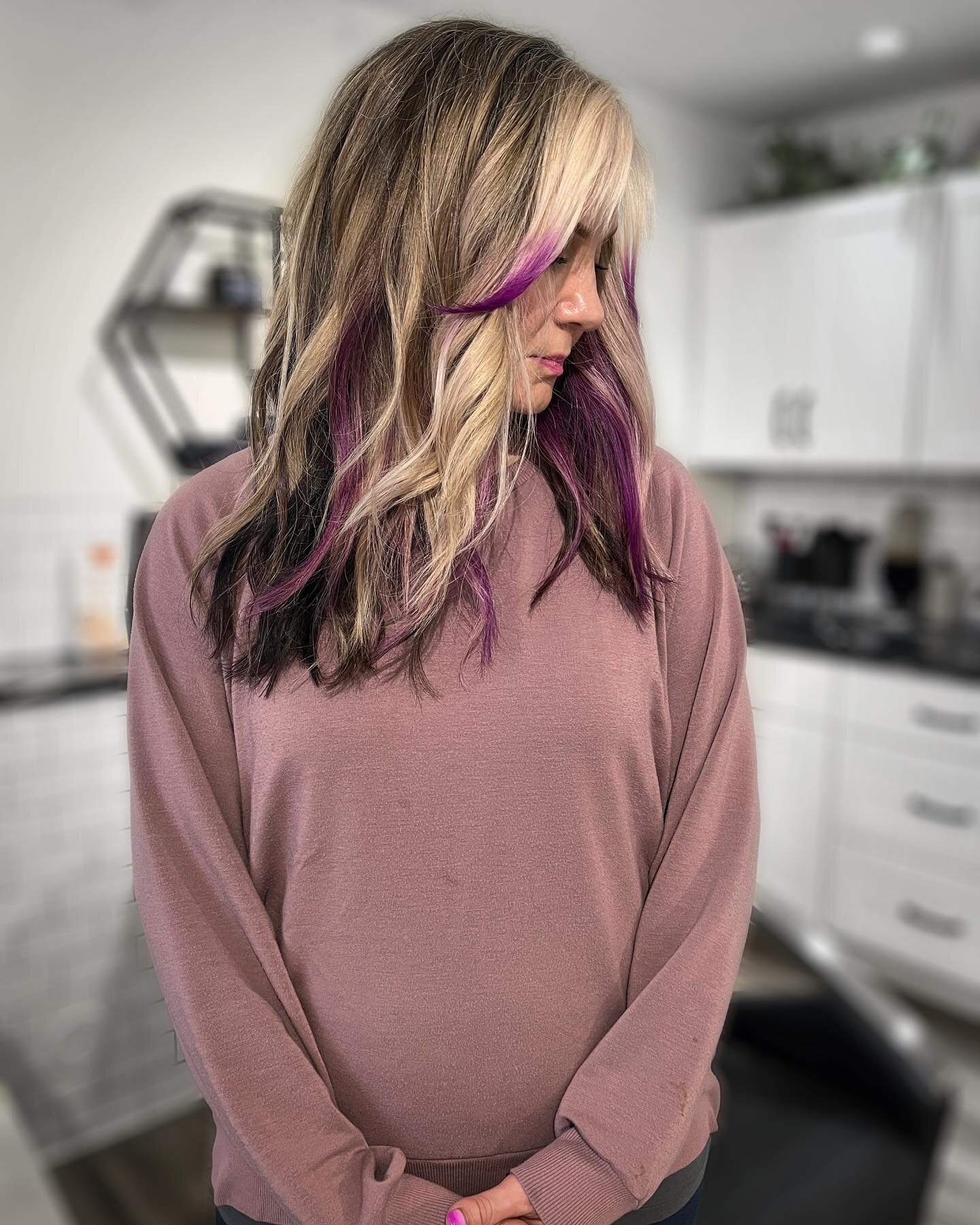 Pops of color. 💜✨
.
Book your appointment now! You can text me at (630)590-0226, book online at www.refinedbeautyboutique.com, or you can just send me a dm!