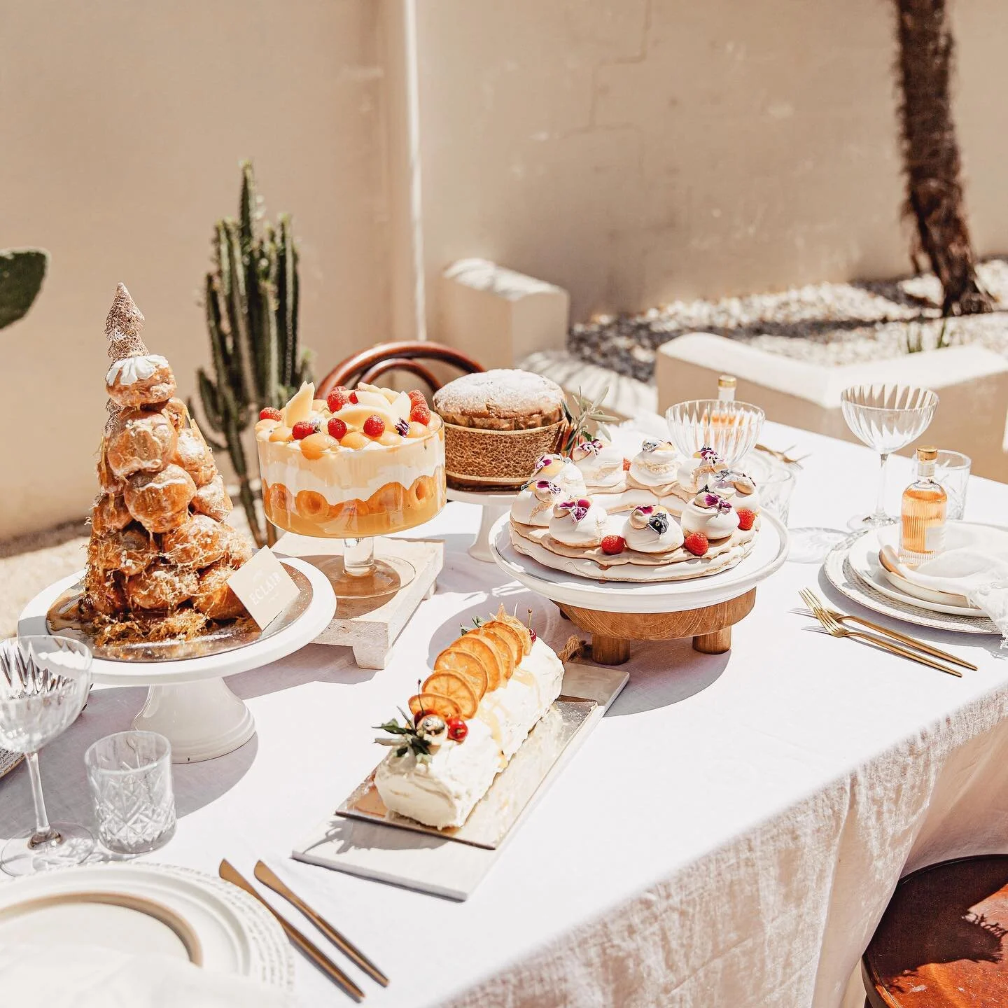 Merry Christmas 🎄 
Stay safe, Eat too much dessert &amp; let&rsquo;s hope 2022 is onwards and upwards ❤️🎄🍾

Xx Lux T