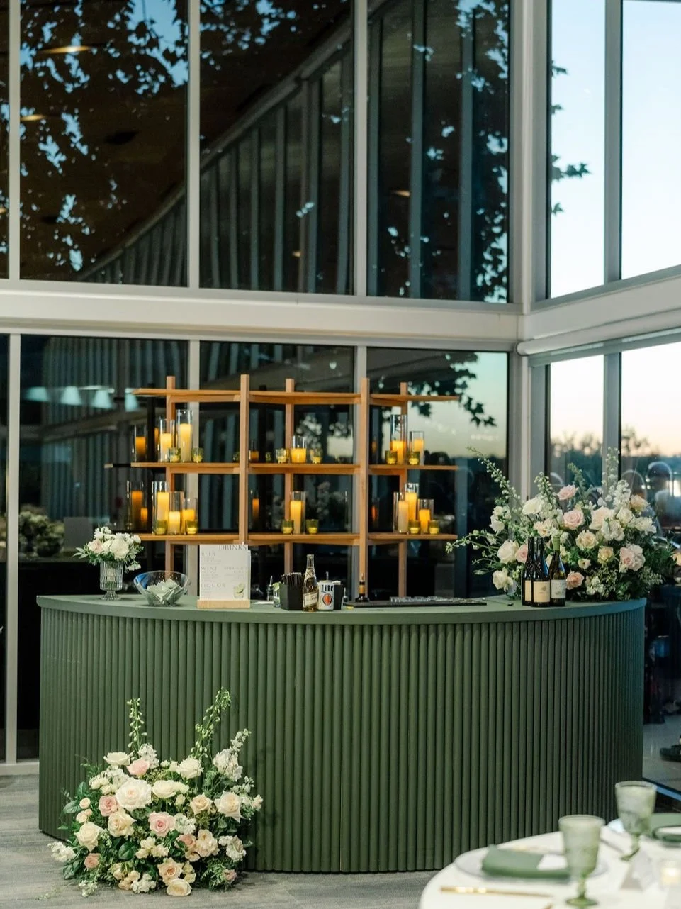 WHEN DINNER MEETS PARTY  || a tasteful place