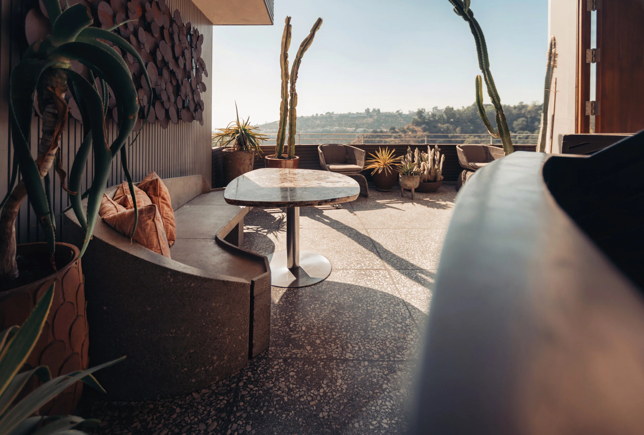 1-inch lip was created for custom cushion inserts.