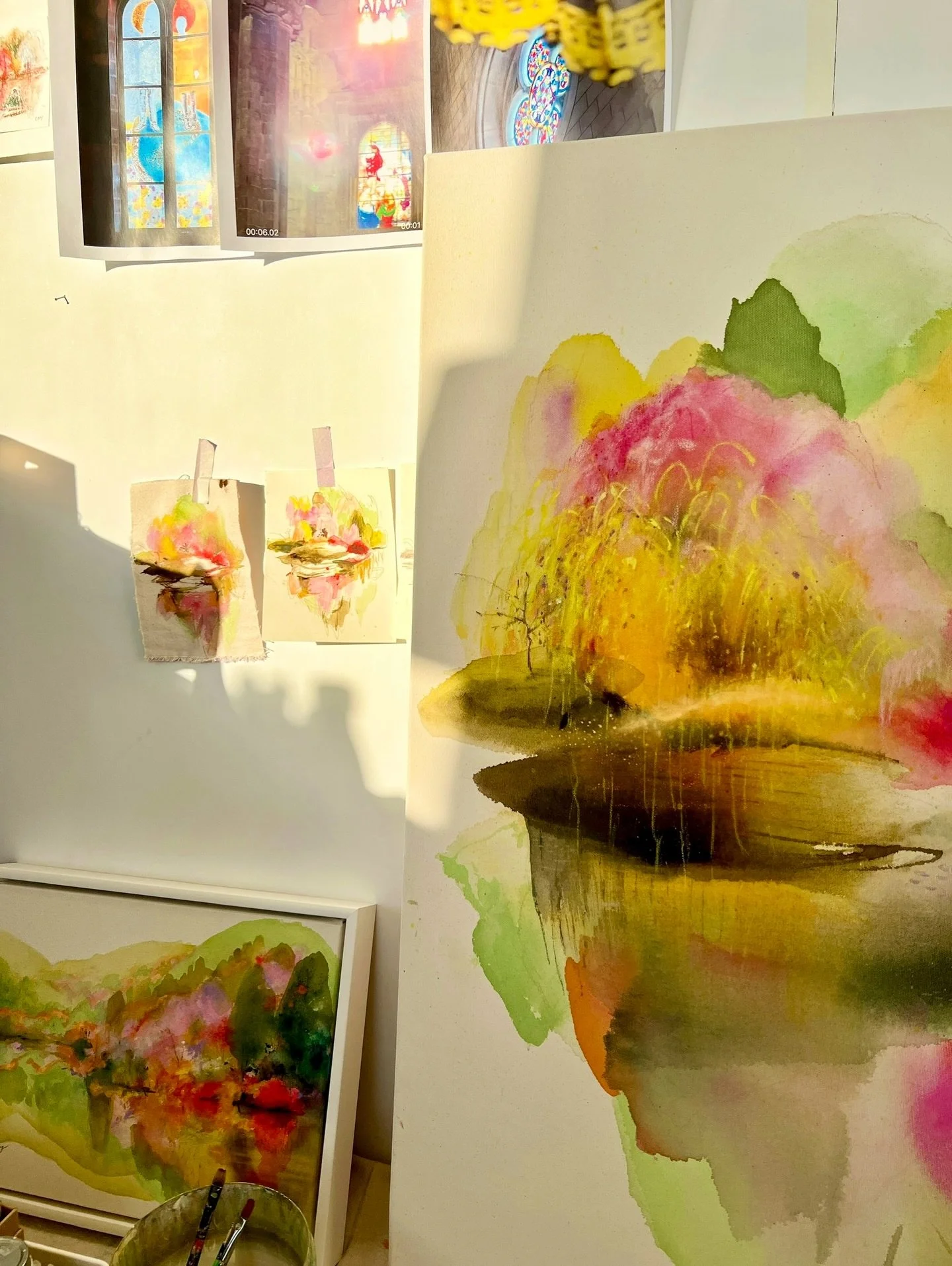 Summer light in New Zealand can be a bit intense at times, but it fills the studio in the most magical way. I&rsquo;ve just finished a sister painting to Heart Glow&mdash;which now lives in the permanent collection at @chateau_orquevaux&mdash;and I&r