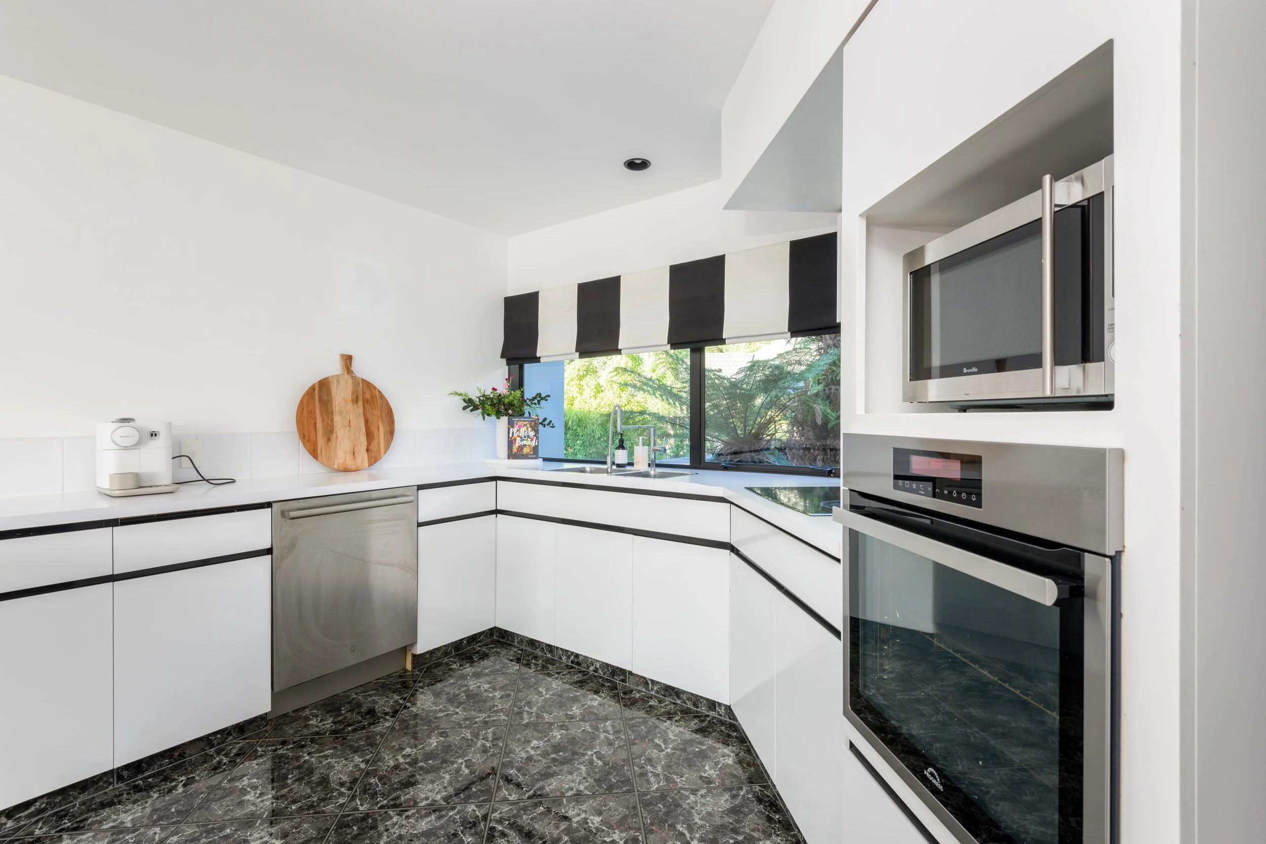 ┬® www.paulwheeler.nz-16 (Custom).jpg