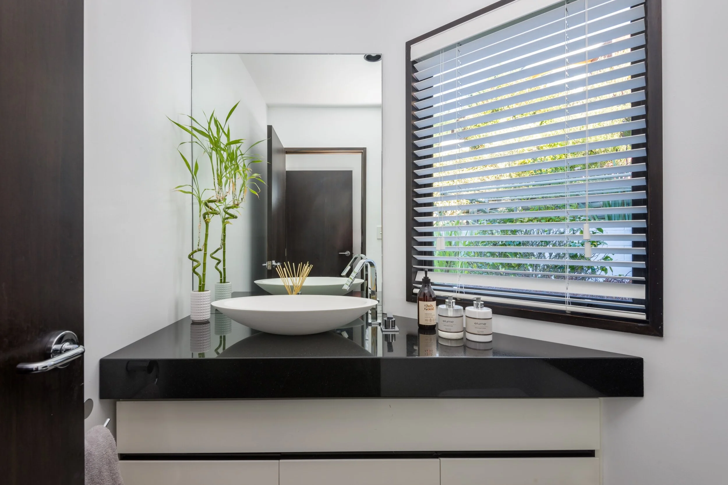 ┬® www.paulwheeler.nz-22 (Custom).jpg