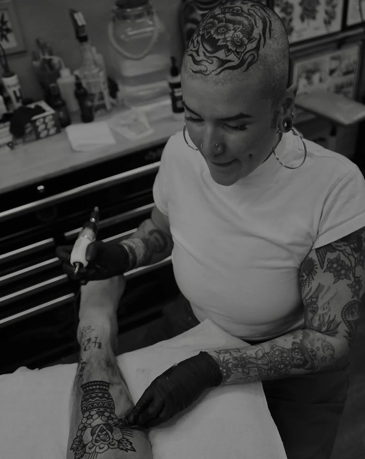 We are excited to have @lolapalmatattoo in shop with us for a couple days! Lola will be in shop Feb. 20th and 21st visiting from Reno so come snag a tattoo while she&rsquo;s in town. 

If you wanna book an appointment with Lola head over to her page 