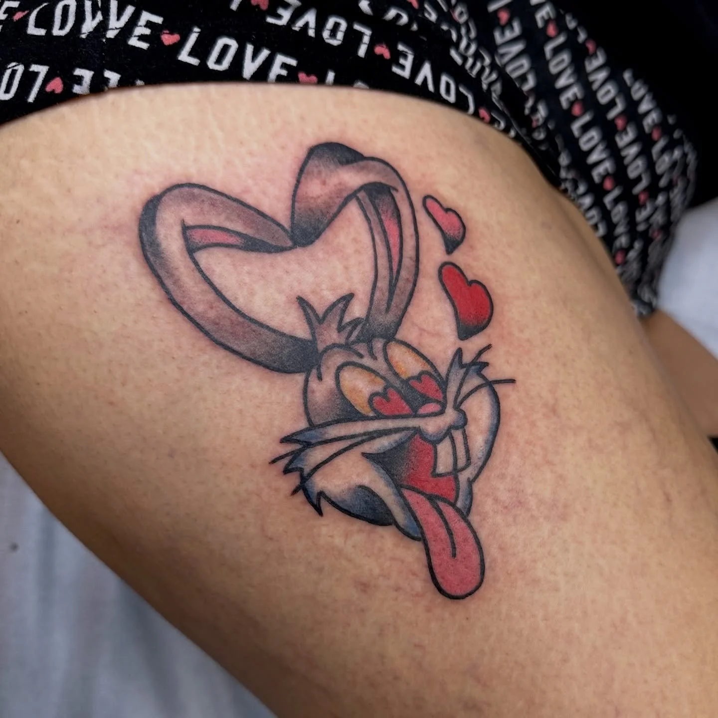 Bugs Bunny love from @teddybtattoos 

To schedule with Teddy head to his page and send him a DM