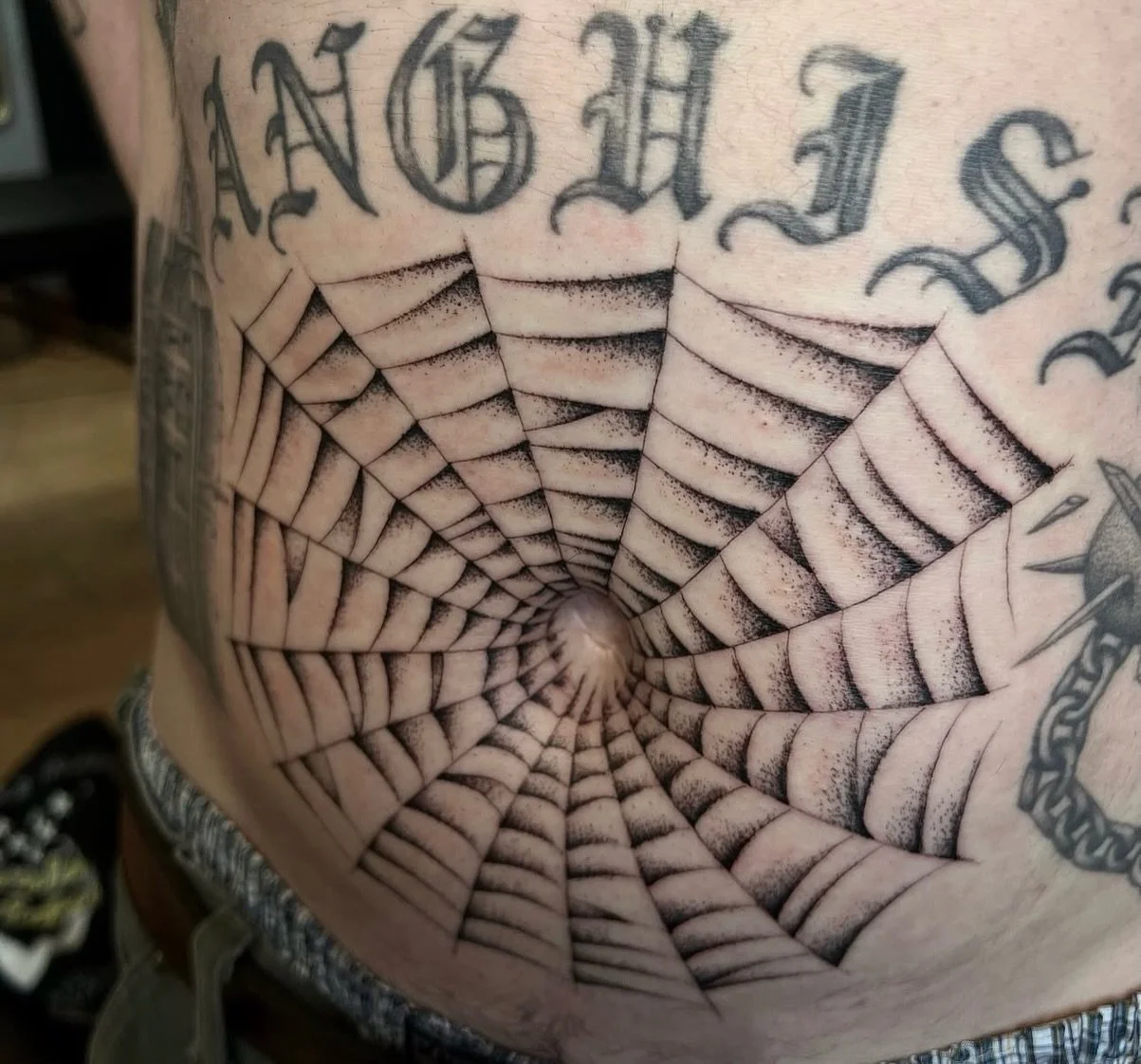 Draw on web belly blaster done by @gloomlacruz 

To schedule with David head to his page and send a DM