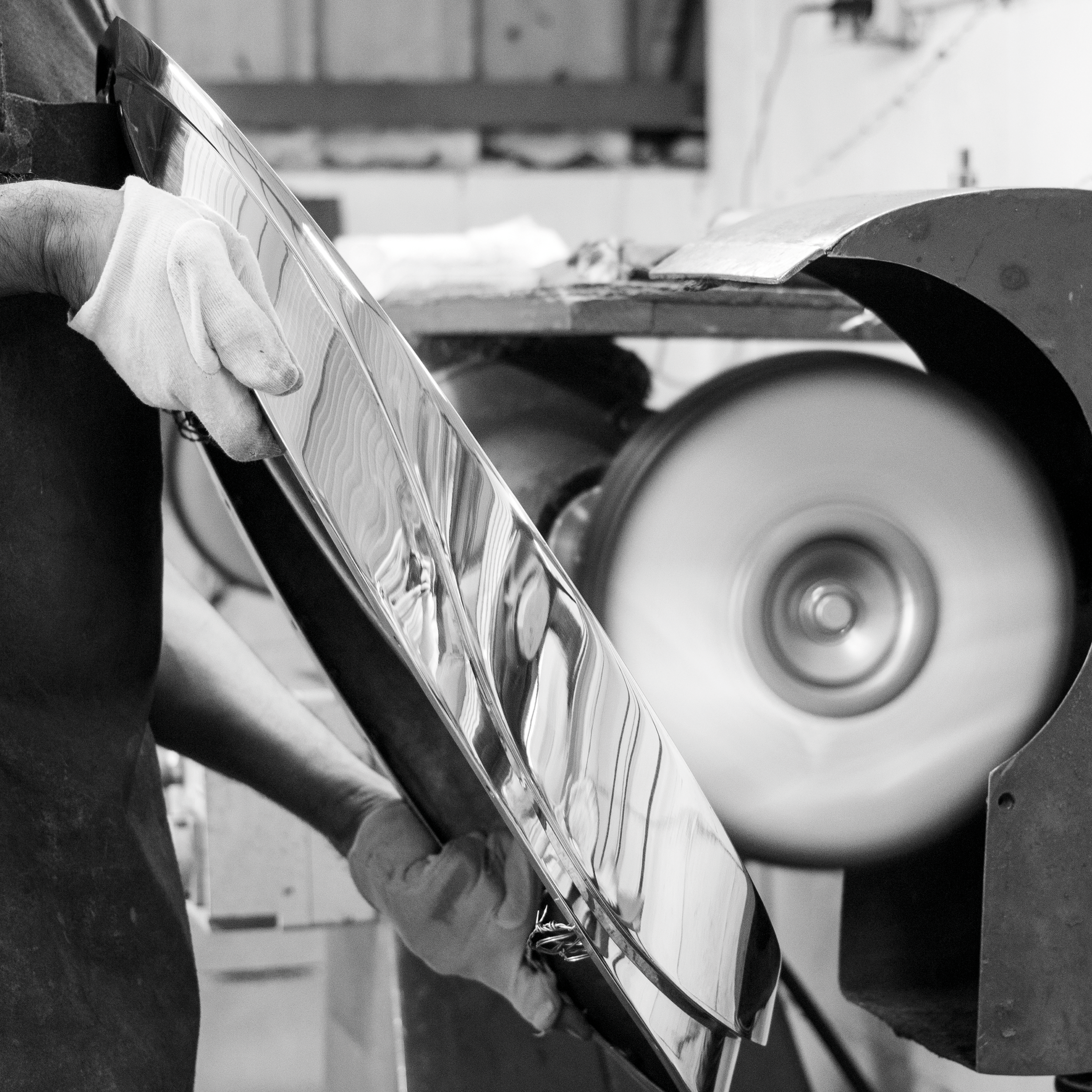 POLISHING - The final stage — and often the most time-consuming — polishing perfects the surface and reveals the characteristic mirror-like brilliance of GARRIDO. Using a sequence of brushes, cloths, and buffing wheels of increasing softness, the cra