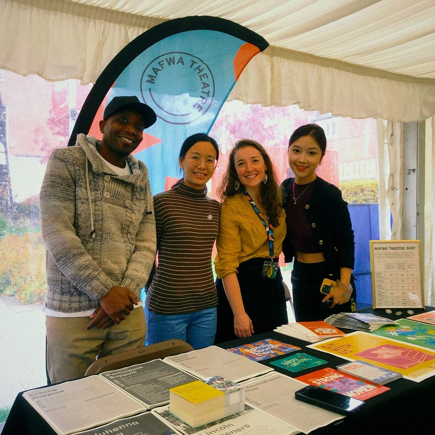 👋We&rsquo;re at the @universityofleeds Culture at Leeds Fair meeting students and selling our art work! 

We&rsquo;re here til 3pm, so drop by to chat with our current volunteers about all the ways you can get involved or pick up one of our colourfu