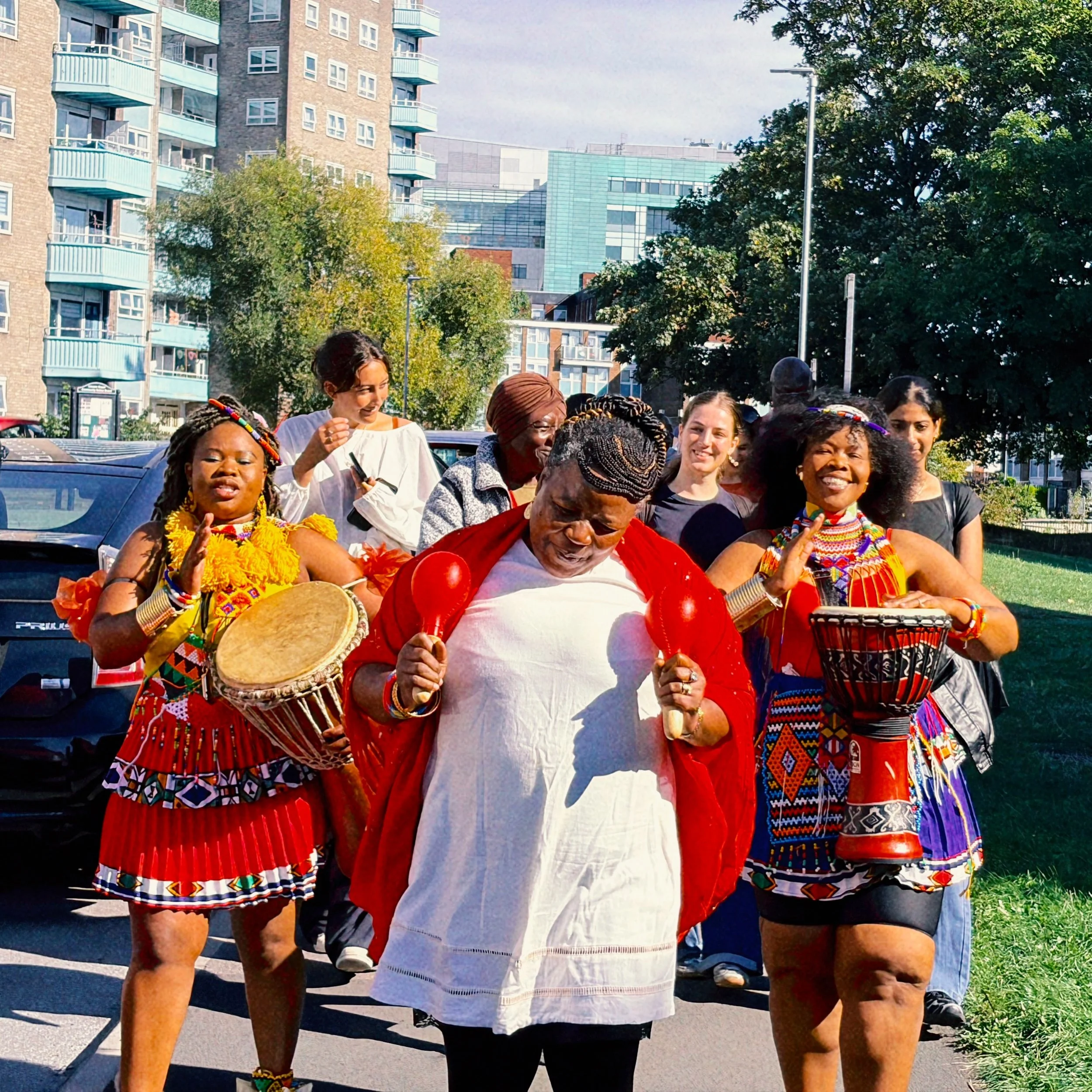 Last month we gathered in the Roxby Community Garden for a mini harvest celebration with friends from Kuluhenna Drama, Lincoln Greeners and Art Club.

We launched two beautiful zines showcasing and celebrating the creativity of our groups. Of Course,