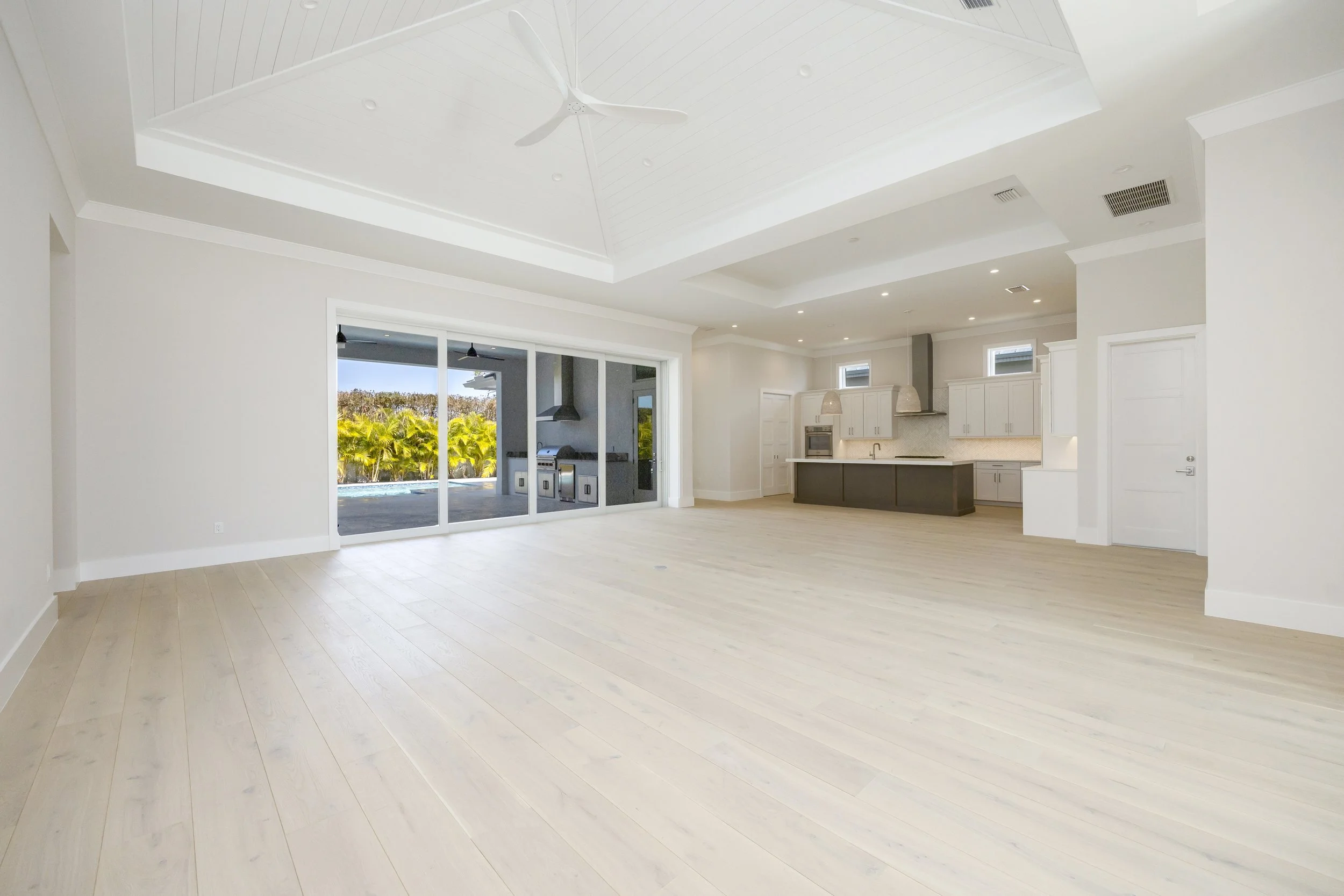 CL Lot 5_Great Room_26-0223.jpg