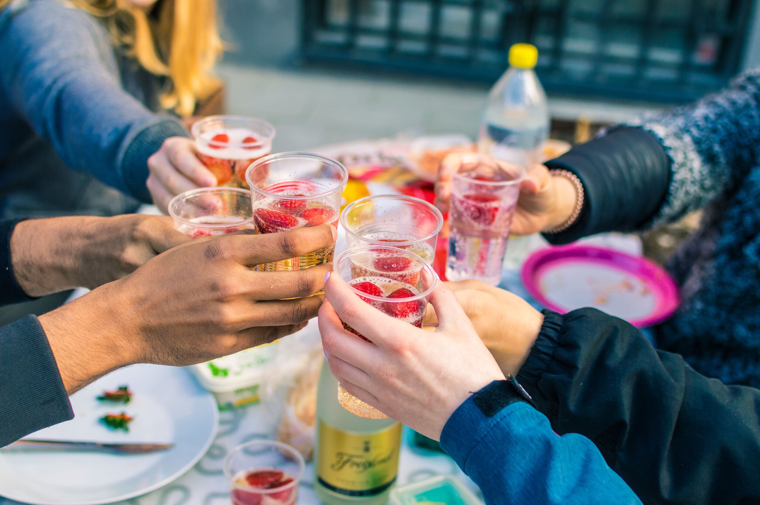 4 Top Summer Health Tips for Social Events
