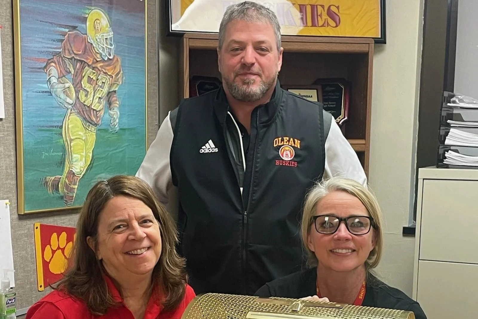 Olean High School Sports Boosters Announce 42nd Annual Endowment Raffle and Husky Elite Eight VIP Tables