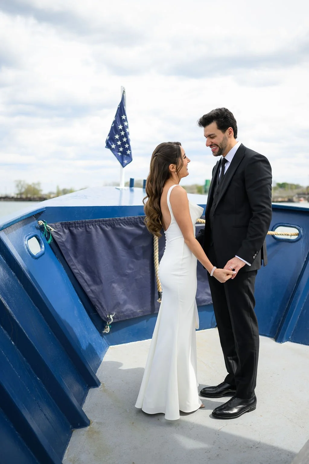 CathleenStoneIslandWedding_ErinDaviesConsultancy_ArrivalBoat2.jpg