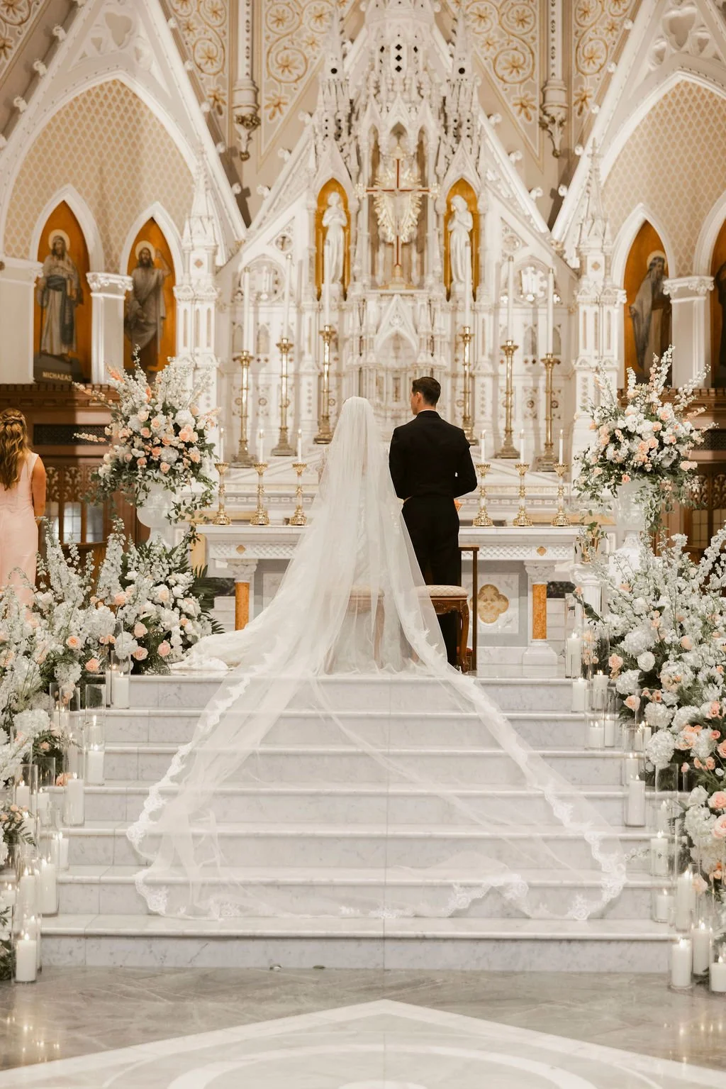 CathedraloftheHolyCrossBostonWedding2.jpg