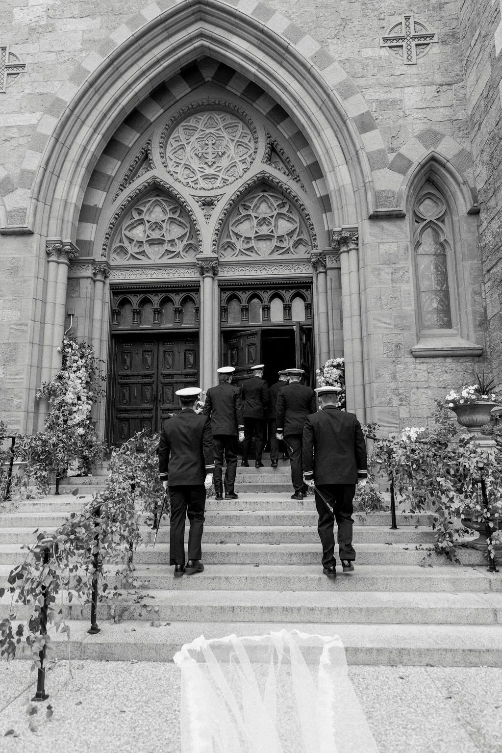 CathedraloftheHolyCrossBostonWedding.7.jpg