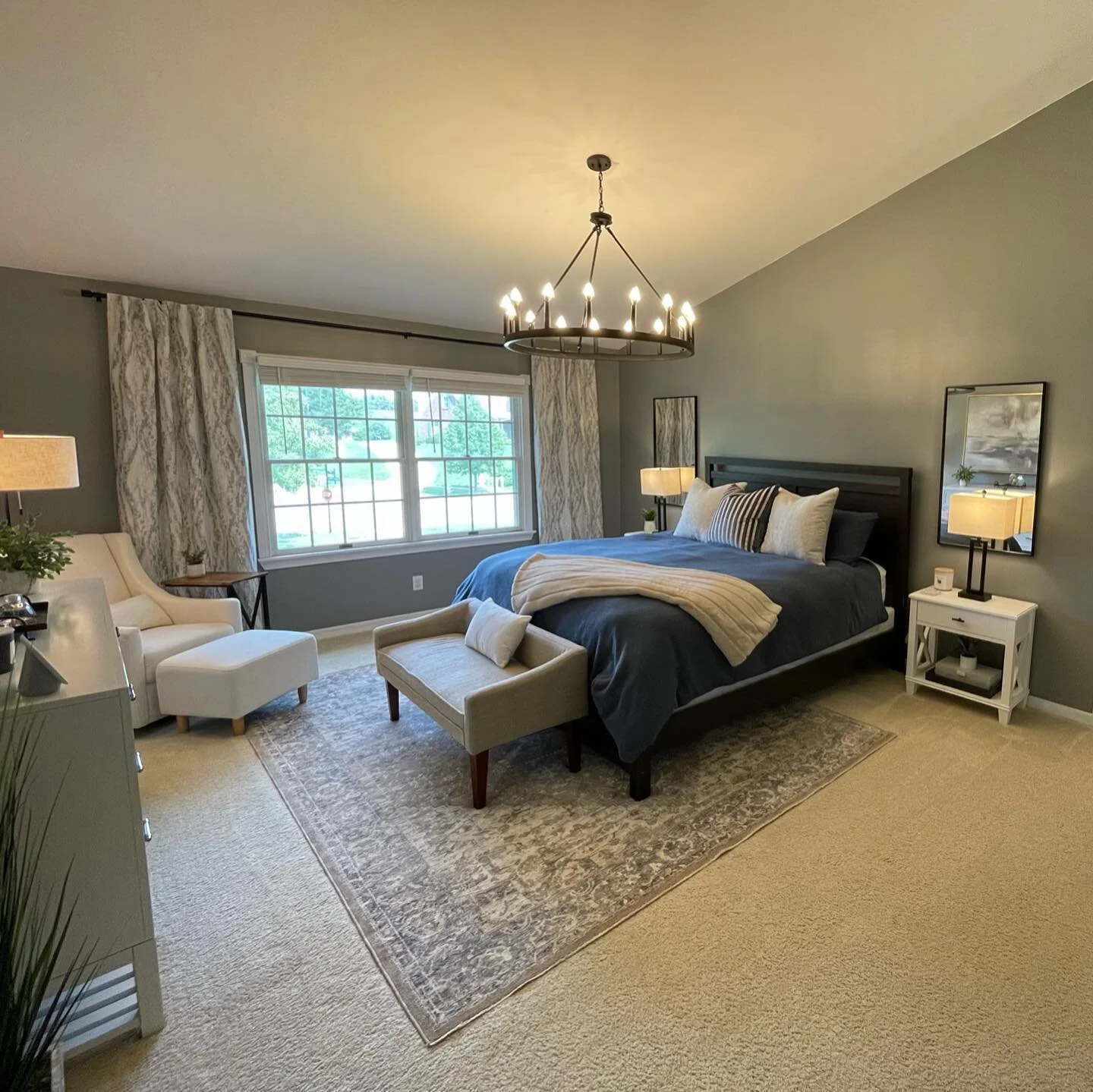 Bedroom oasis! ☁️✨

This room had just been painted prior to my clients moving in, so we started with the wall color as our inspo and went from there! The art&hellip; side hangs &hellip; rug&hellip; it was all meant to be! 😍 So much fun working with