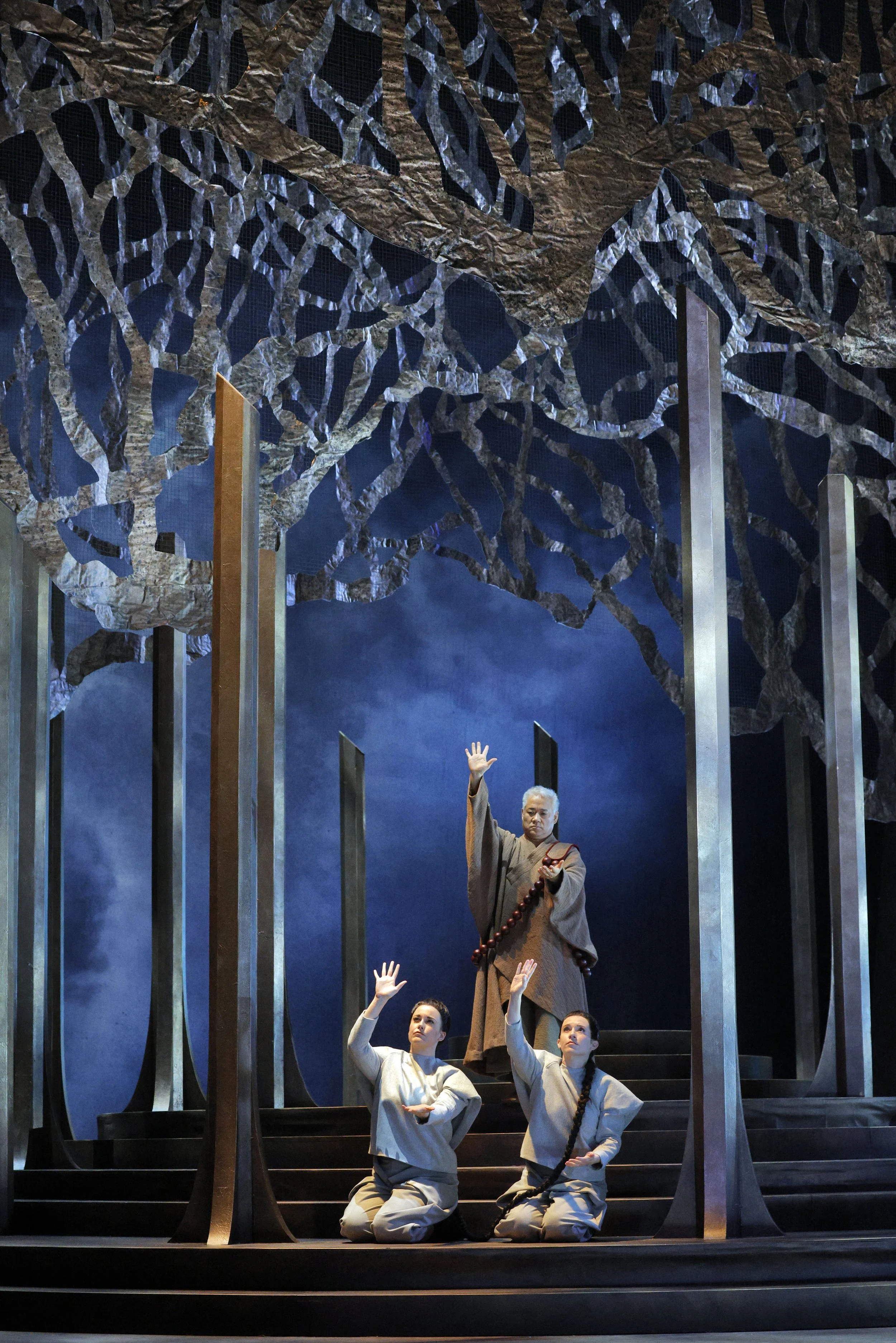 Parsifal_2025_Youn_Krumm_Sunshine_photo_CoryWeaver.jpg