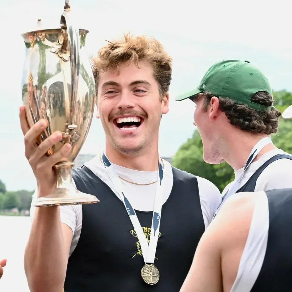 ...introduced "The Oarsman", an annual award recognizing the top heavyweight, lightweight, and Division 3 rowers