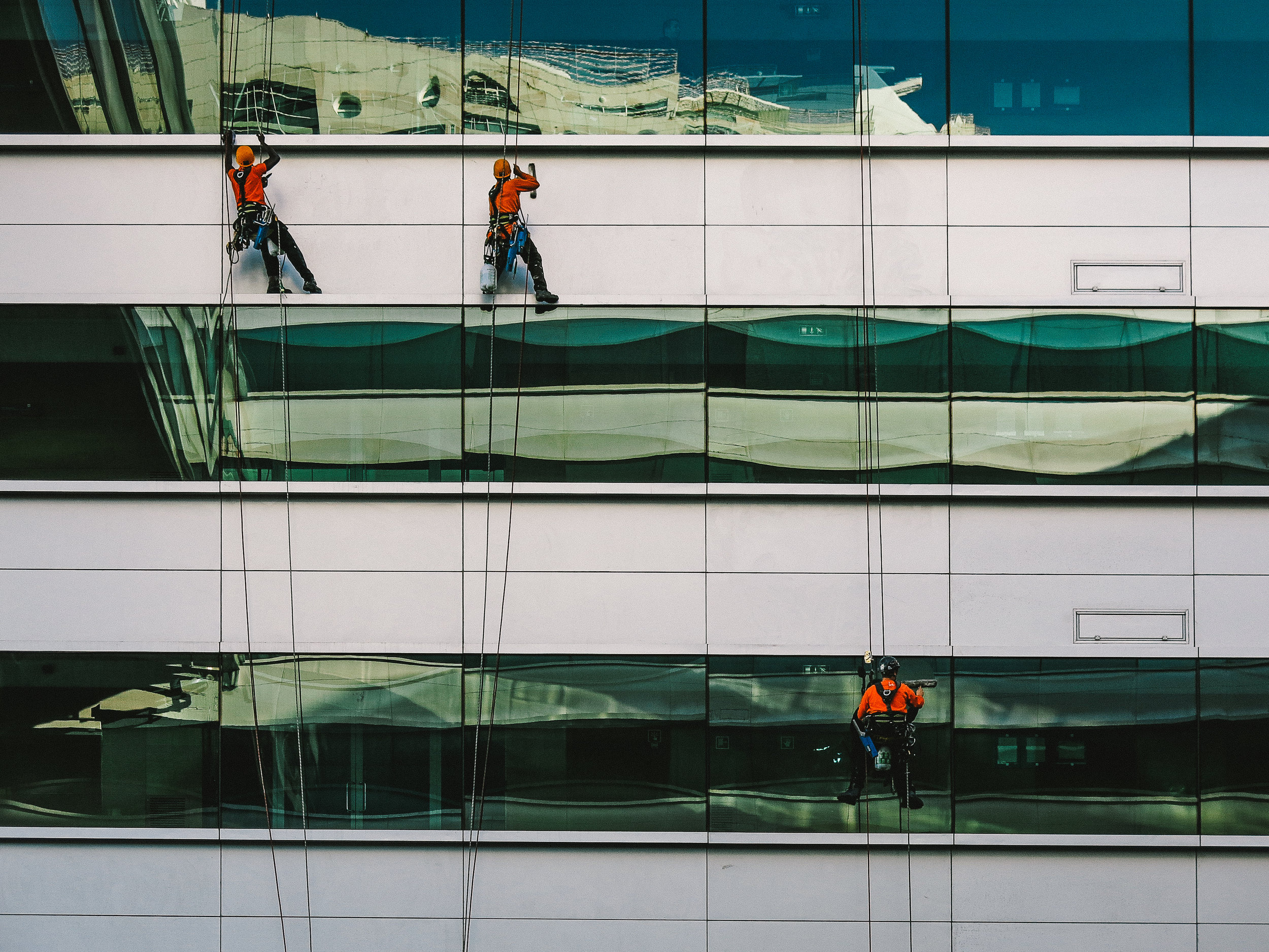 El Condominio y Empleados