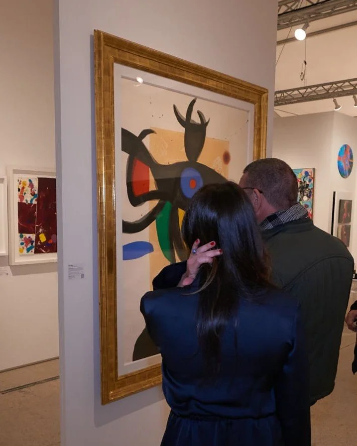 We help art collectors