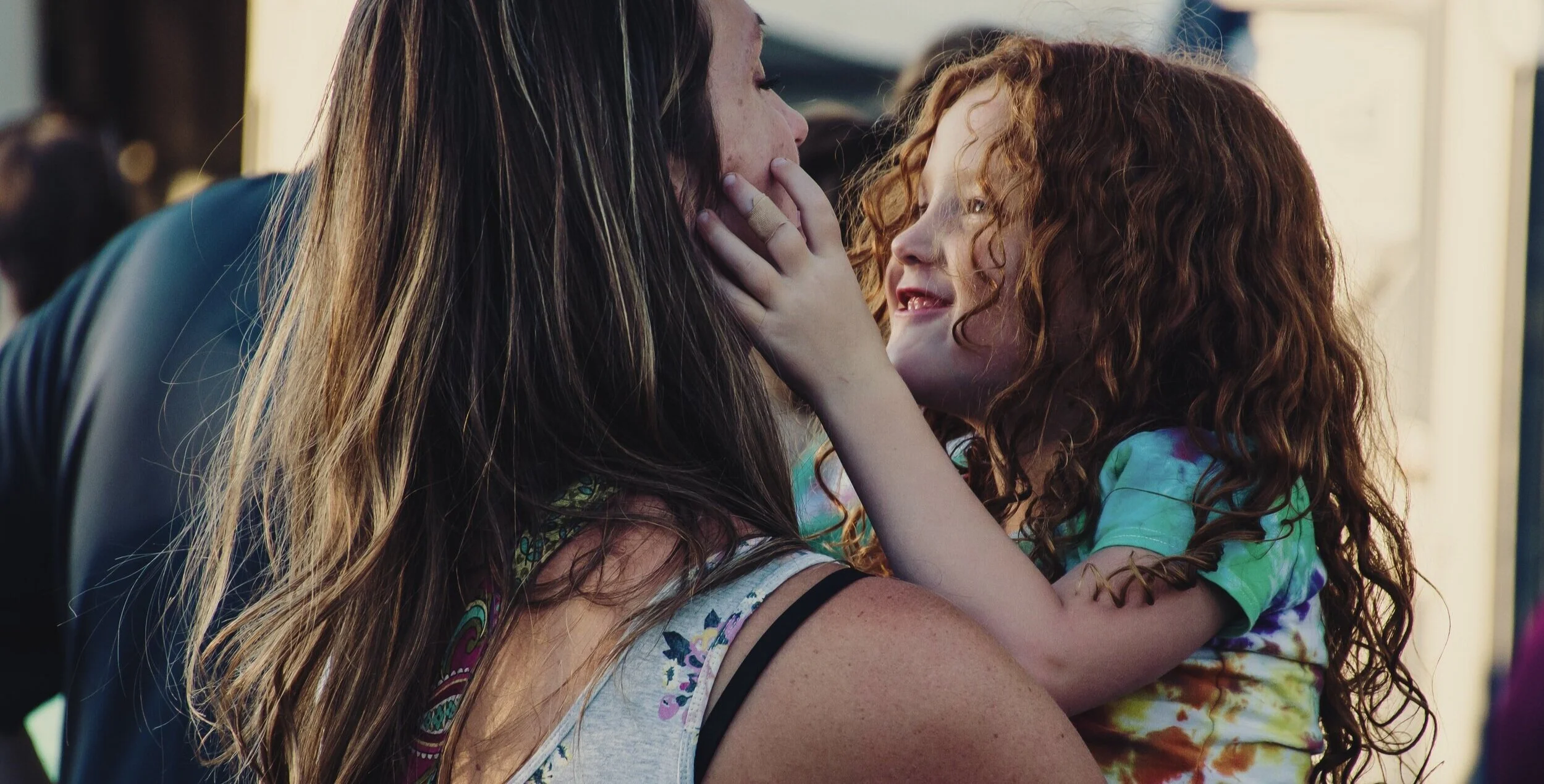 Girls know things. Mean girls get in loser. Фото женщина интроверт. Girls know things. «дрянные девчонки», 2004 аманда.