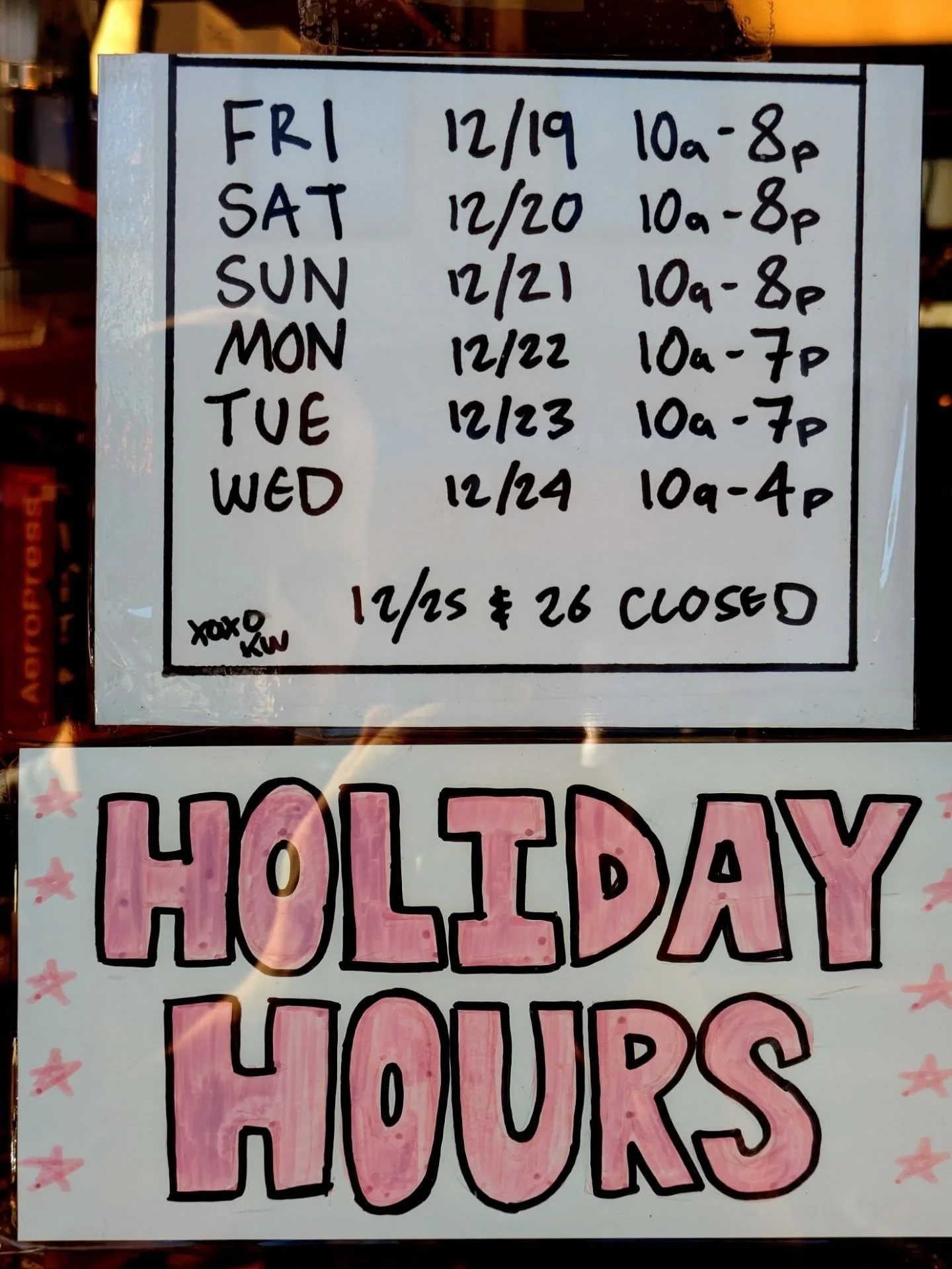 One week til you know what... We're hustling and bustling with extra hours and lots of gift and hosting and cooking and baking supplies! So come on down!!

Xoxo
Kw