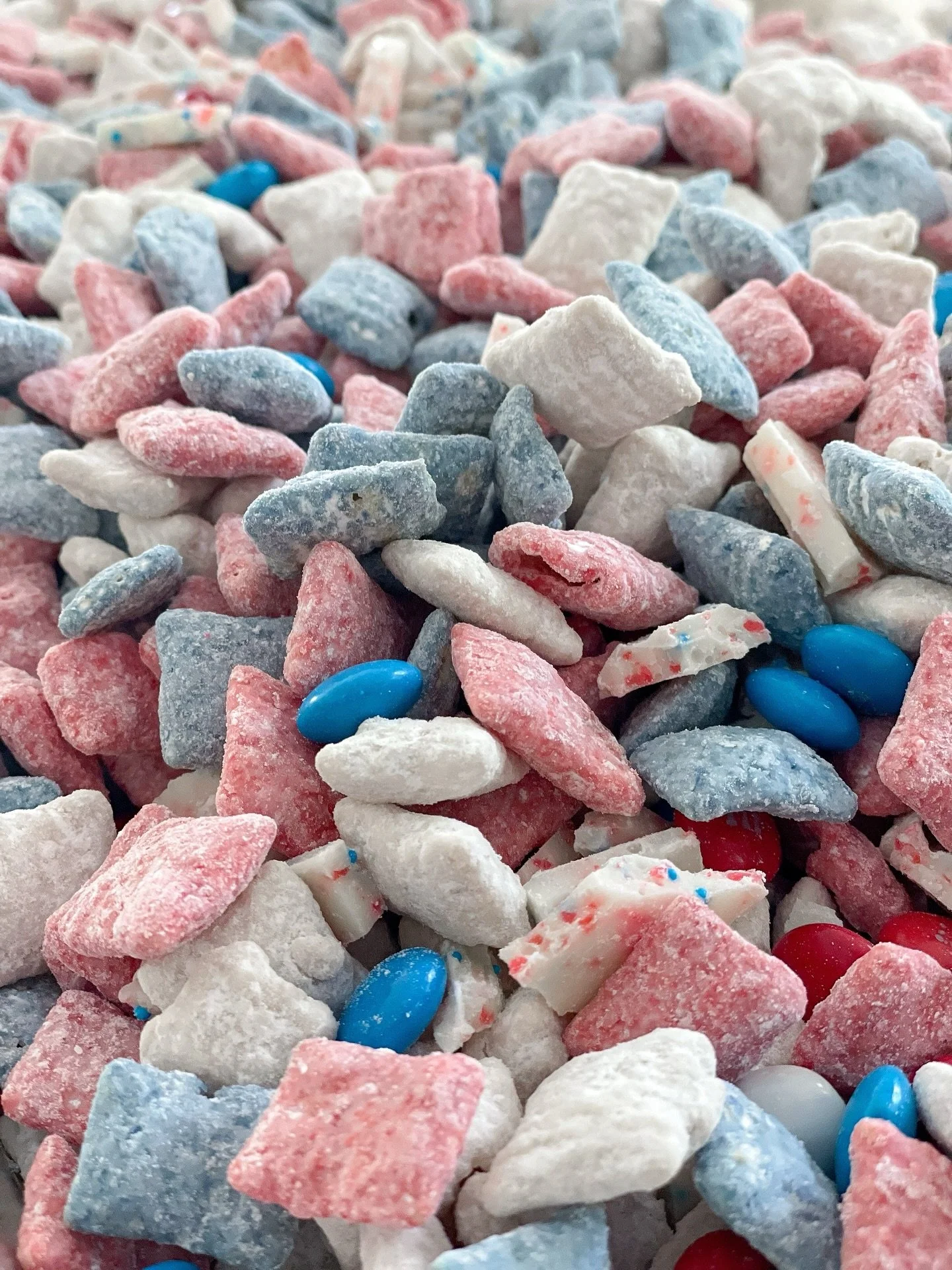 We&rsquo;ve got Firecracker Chow and Nutella S&rsquo;mores Puppy Chow at the parade outside of @bkd.bagels (along with our cookies), so come and grab some!!
.
.
.
&bull;
&bull;
#cookiesofinstagram #leesburgva #cookiemonster #sweettooth #eeeeeats #dcf